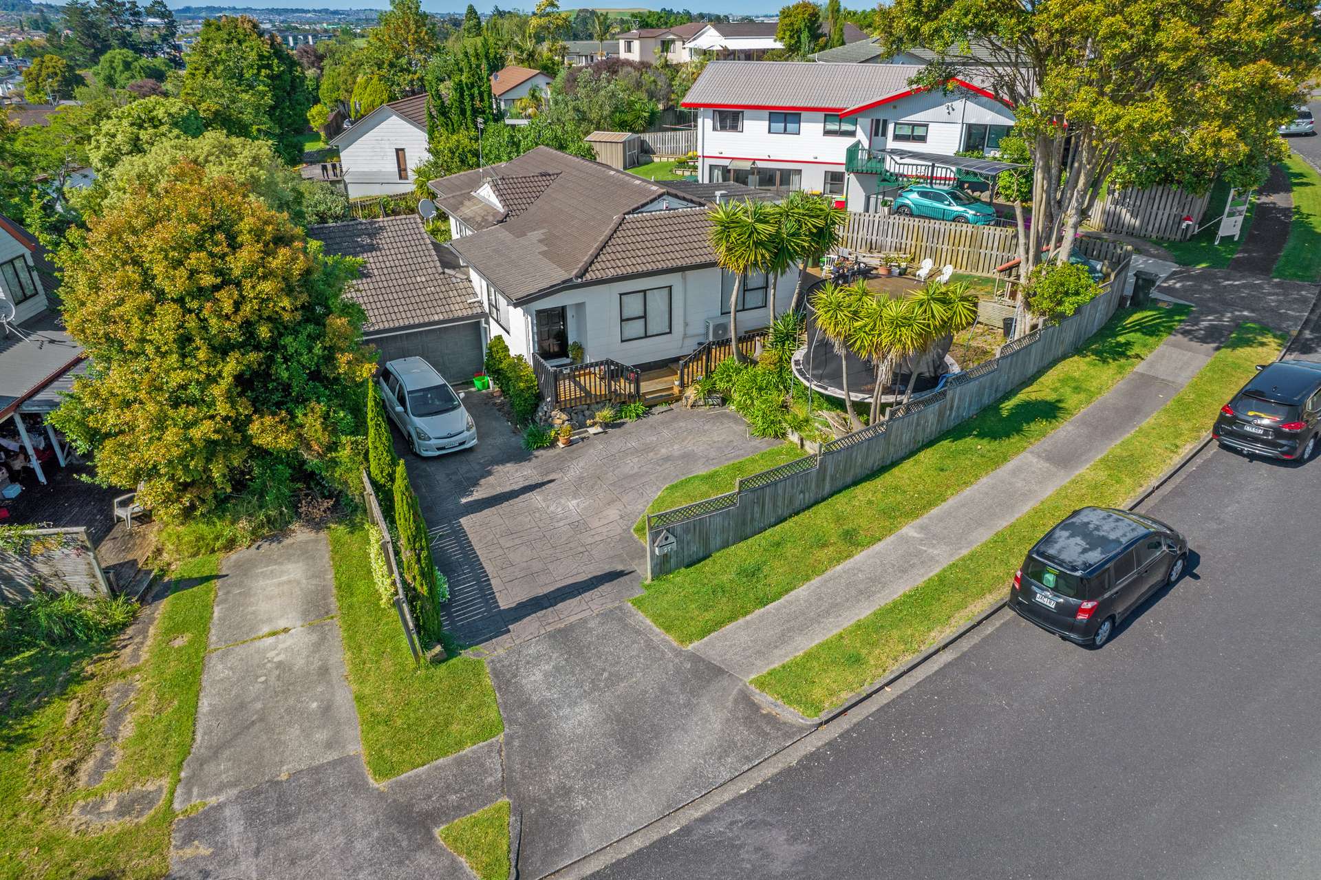 27 Sandgate Avenue photo 1