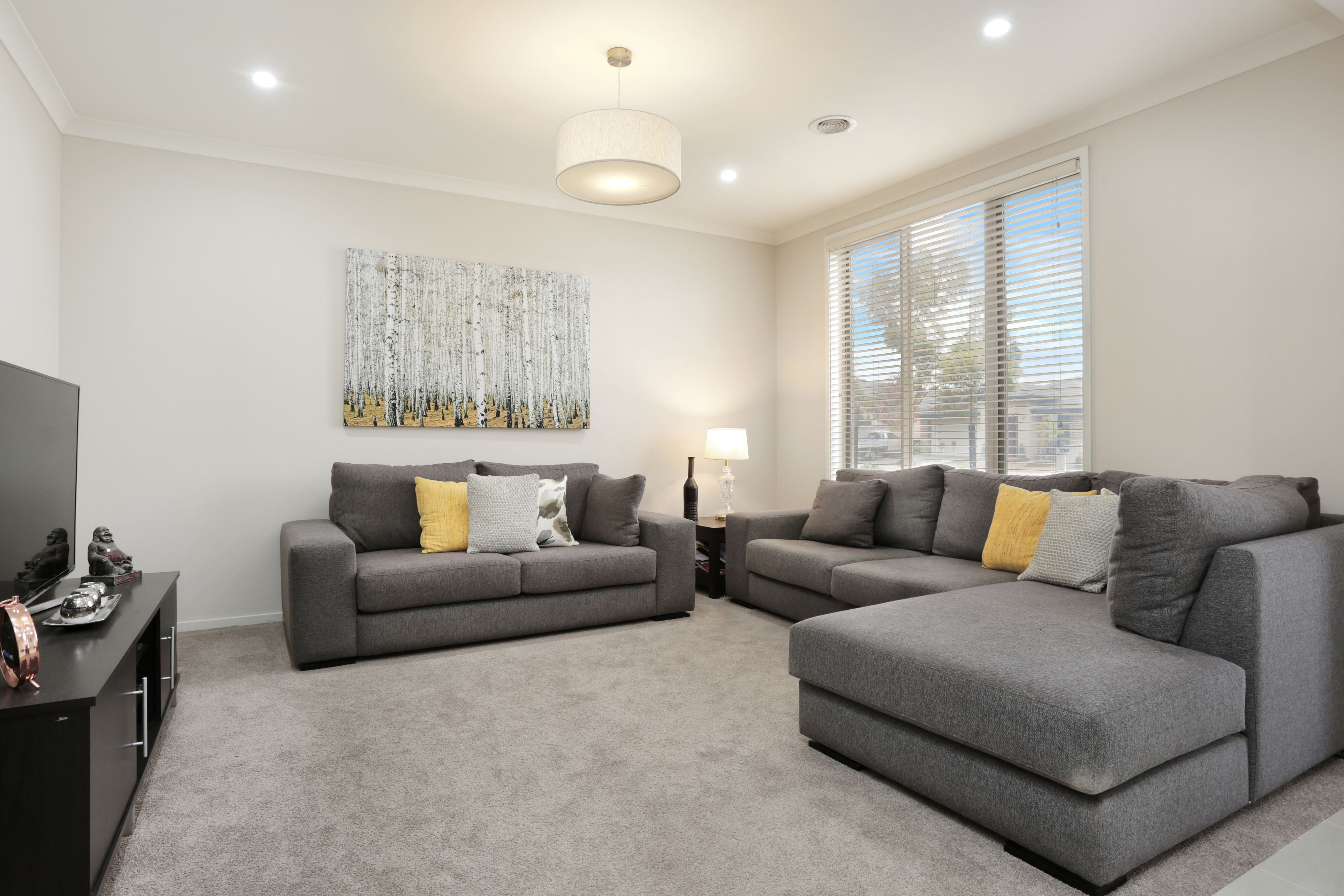 27 Grand Lakes Way, Lara, VIC 3212