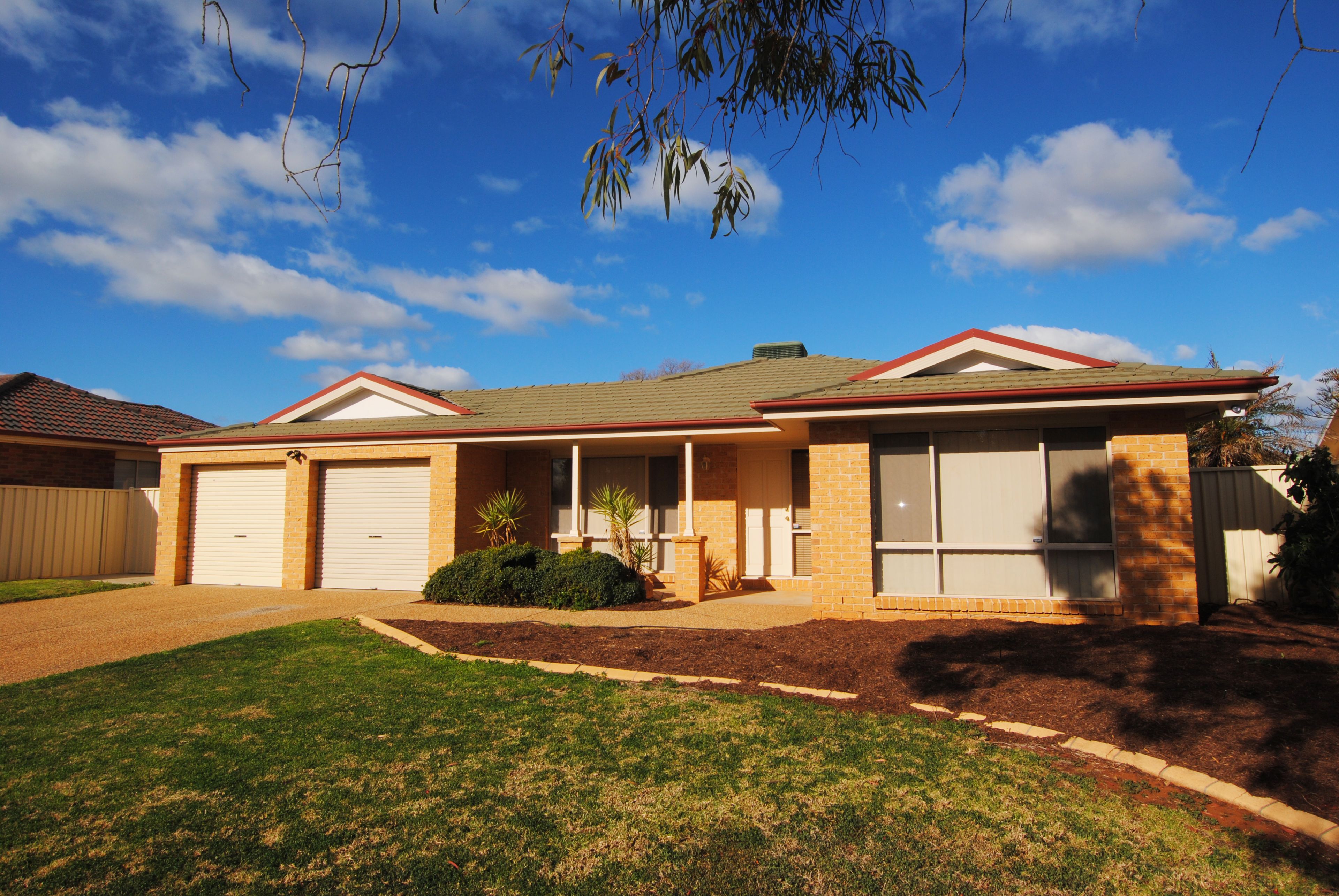 1 Innisvale Court, Griffith NSW 2680