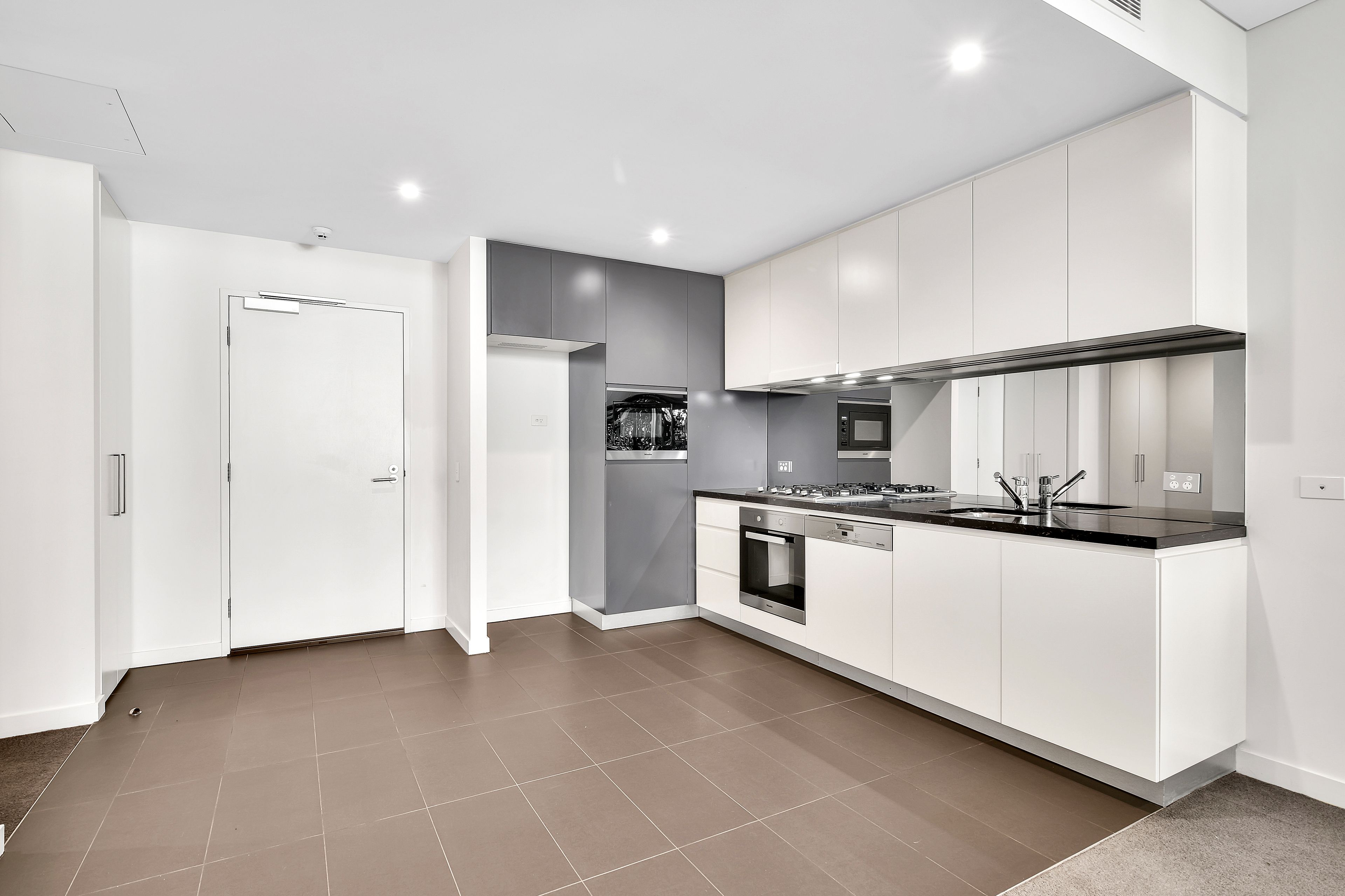 86A Wigram Road — photo 7 of 9