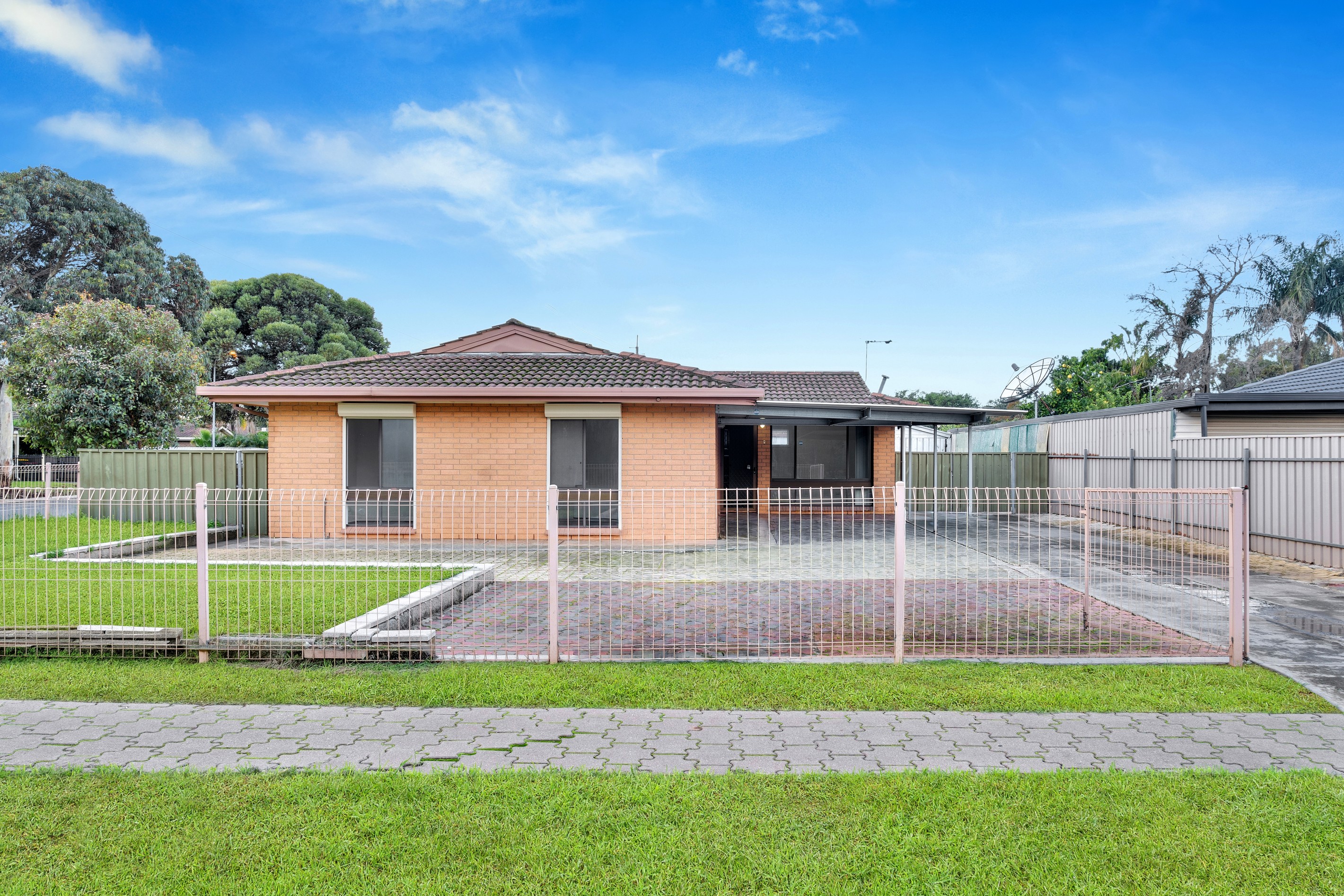 492 Whites Road, Parafield Gardens, SA 5107