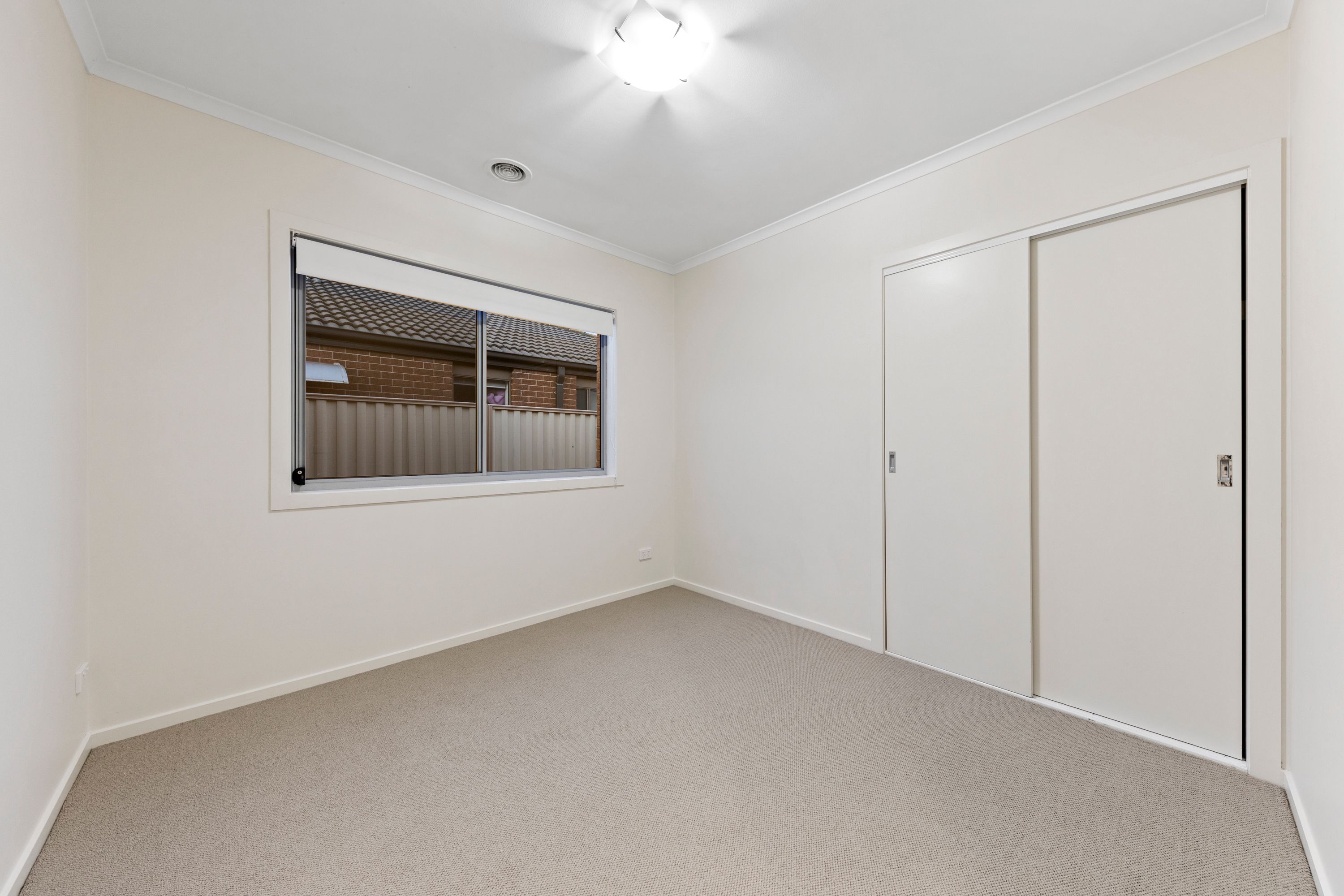 7 Bavaria Lane — photo 9 of 21
