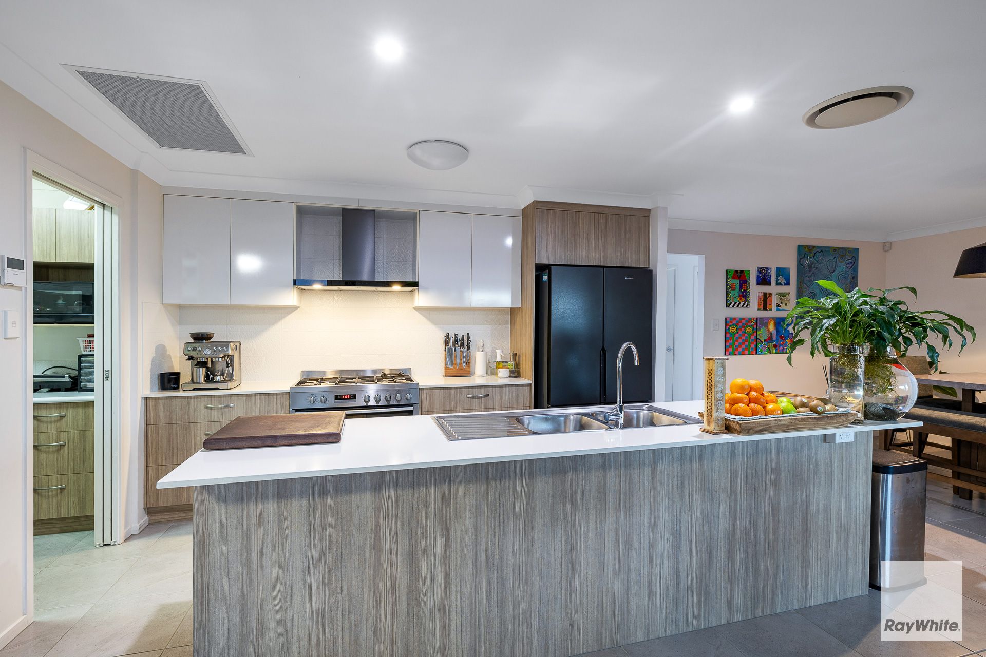 15 Muller Street — photo 3 of 26