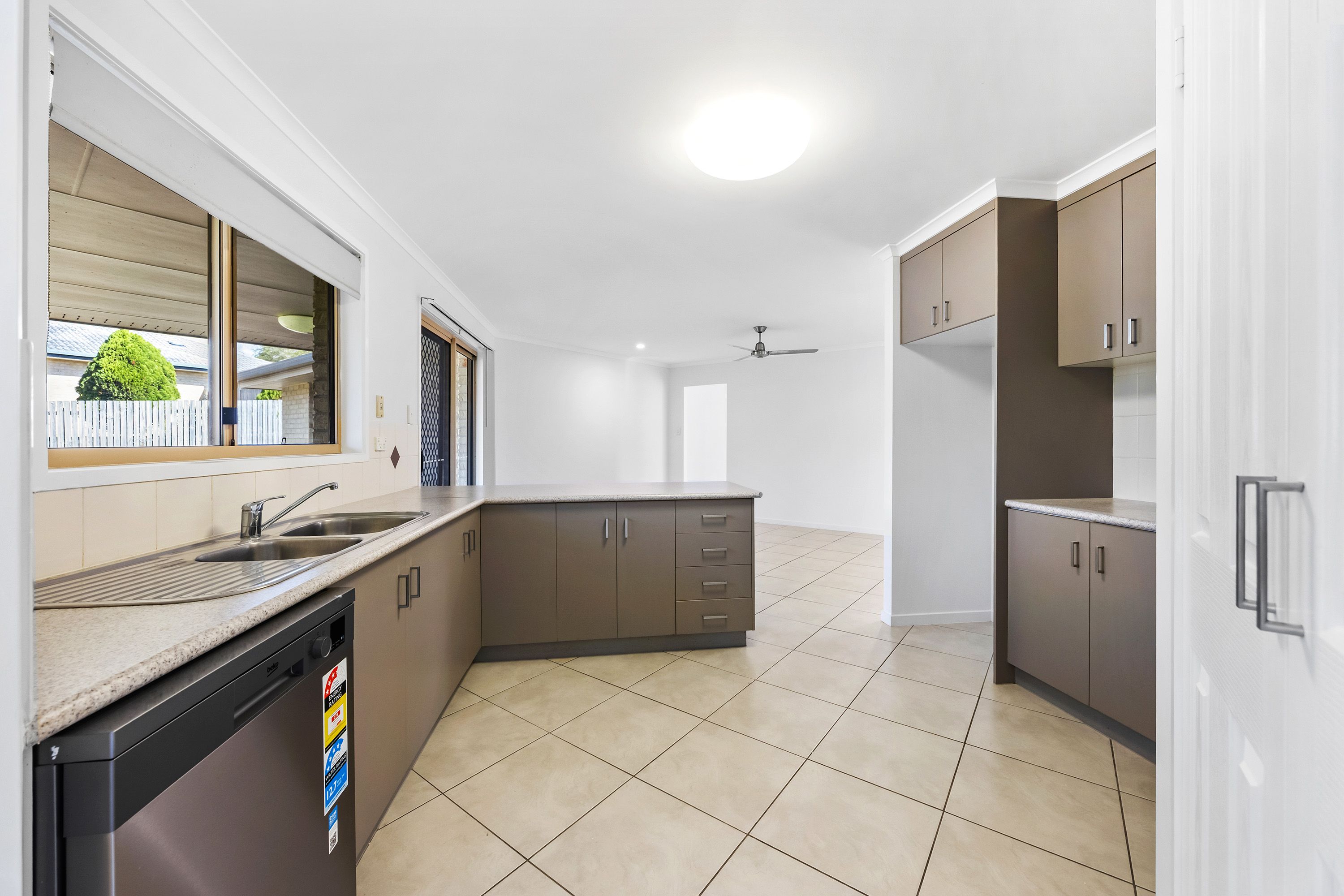 36 Skyline Drive, New Auckland, QLD 4680
