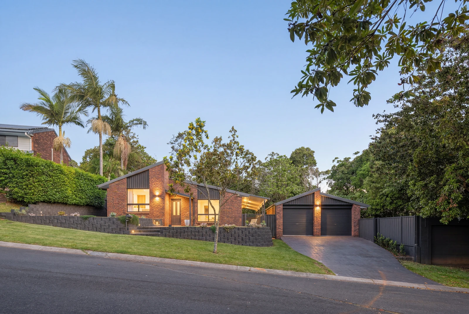 34 Whitian Drive, Carrara, QLD 4211