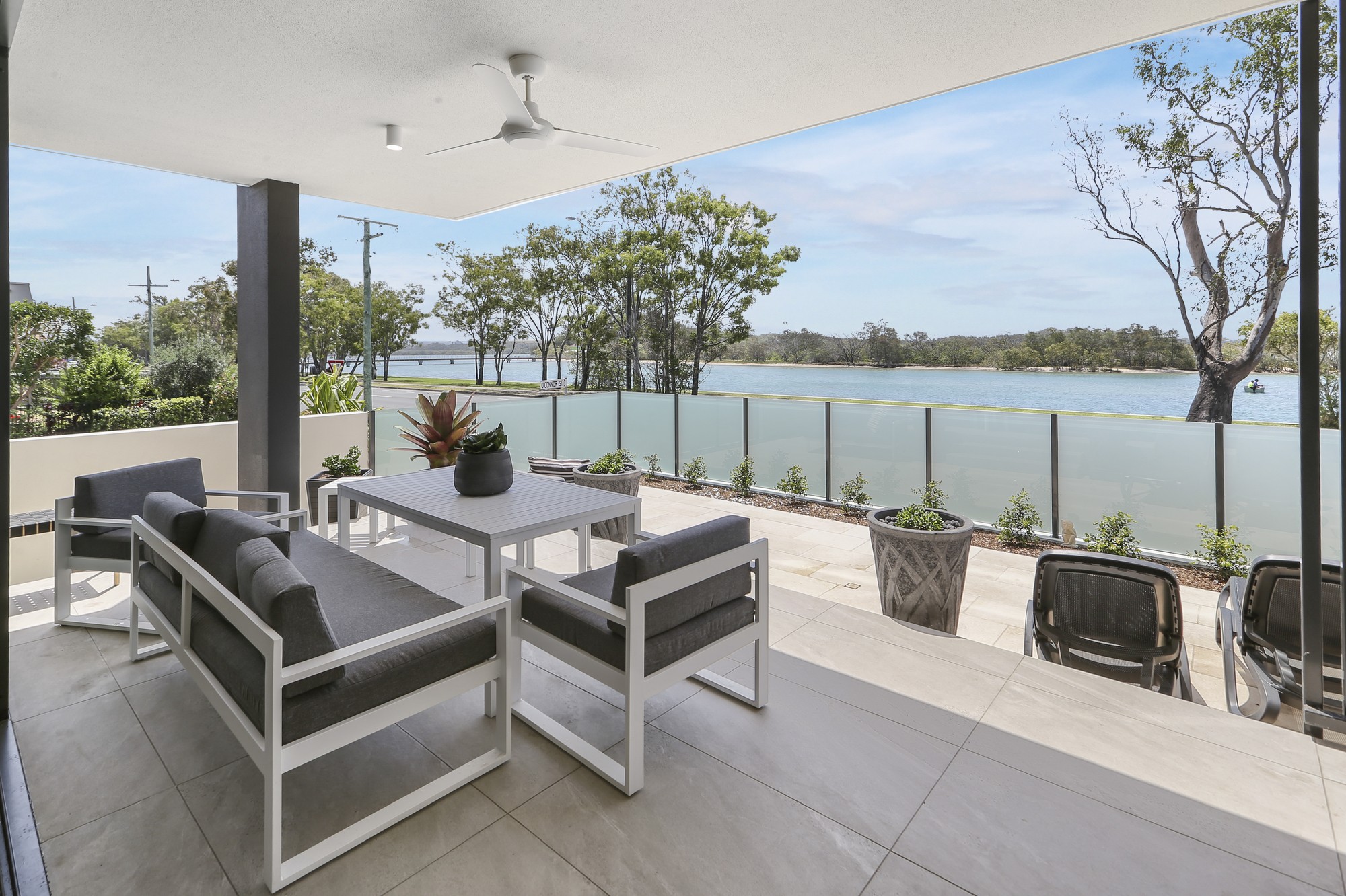 2/27 Bradman Avenue, Maroochydore, QLD 4558