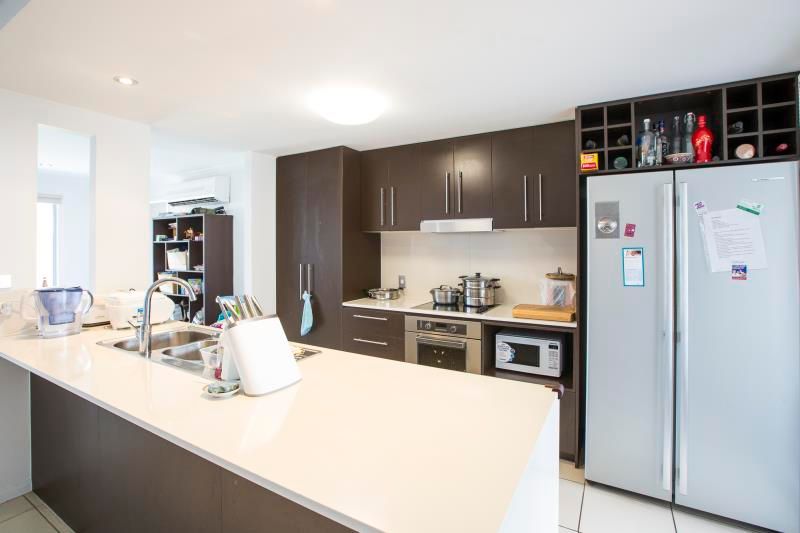 71 Venice Street, Burleigh Waters, QLD 4220