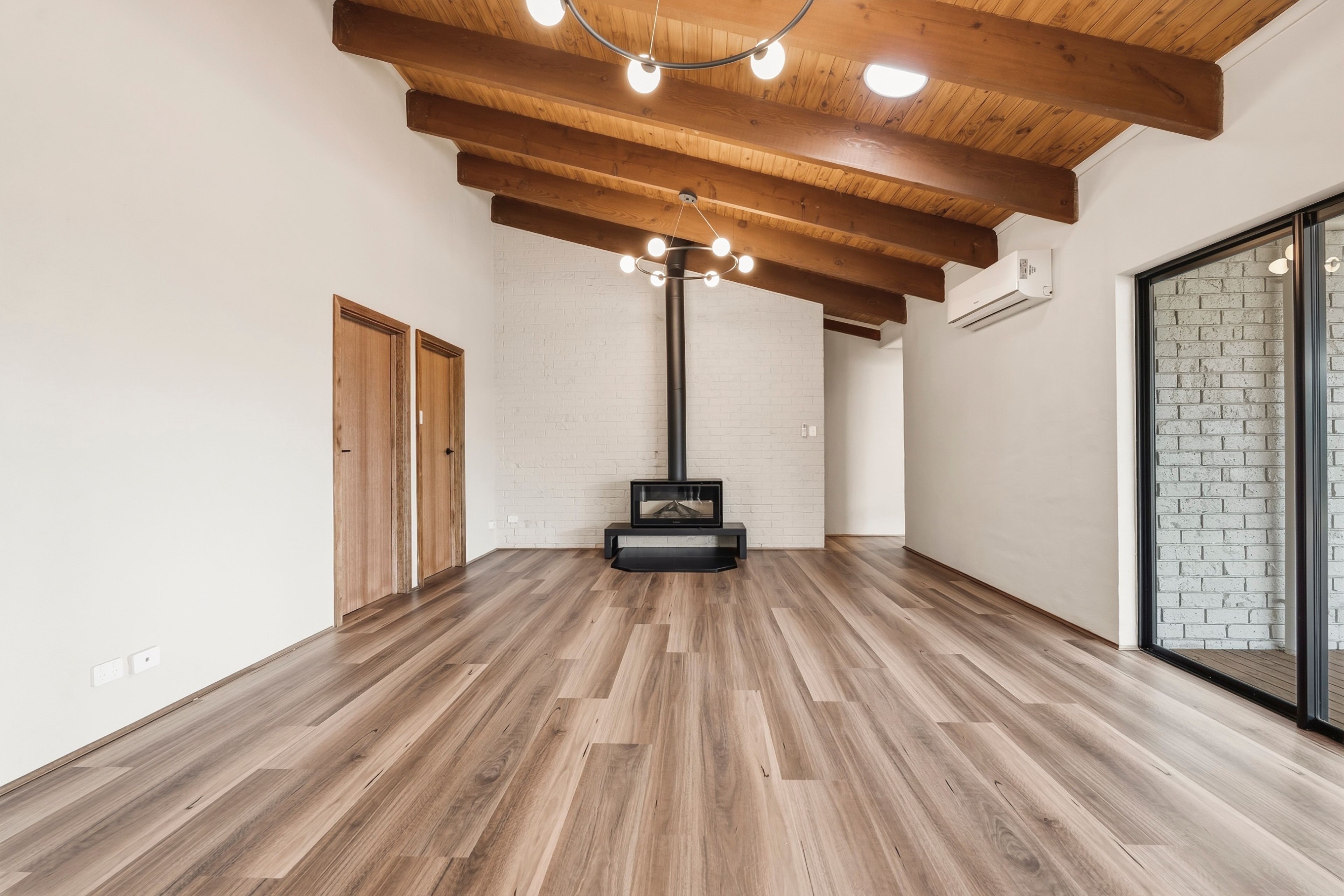 142 Bay Road — photo 8 of 30