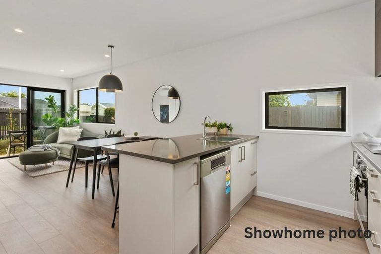 41 Whati Lane, Henderson, Waitakere City