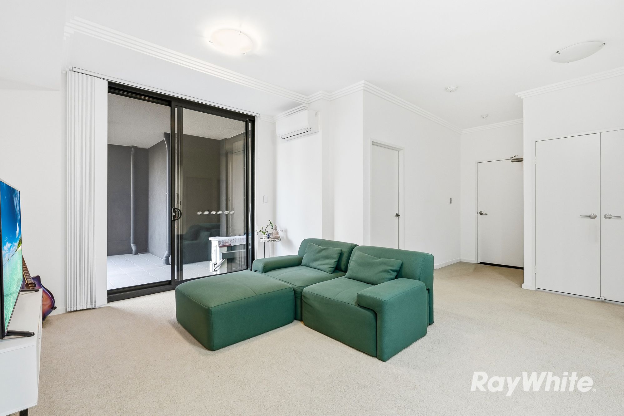 C203/48-56 Derby Street — photo 8 of 20