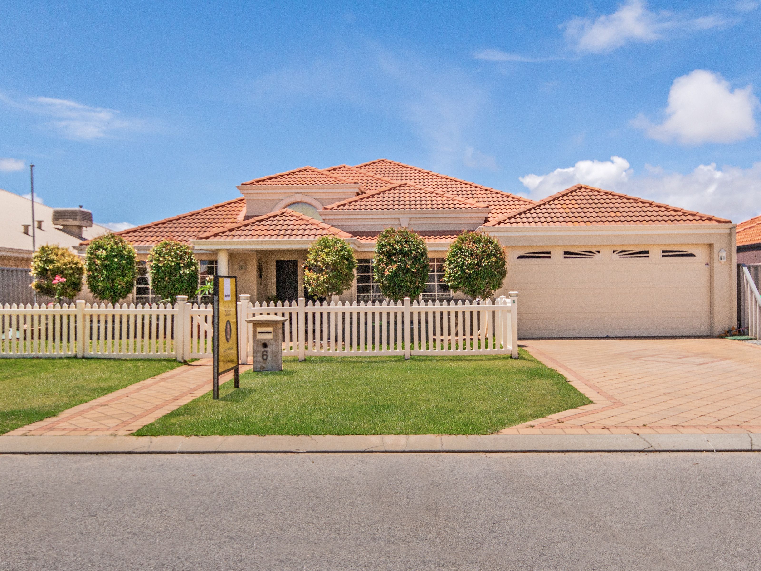 6 Dominion Way, Rockingham, WA 6168