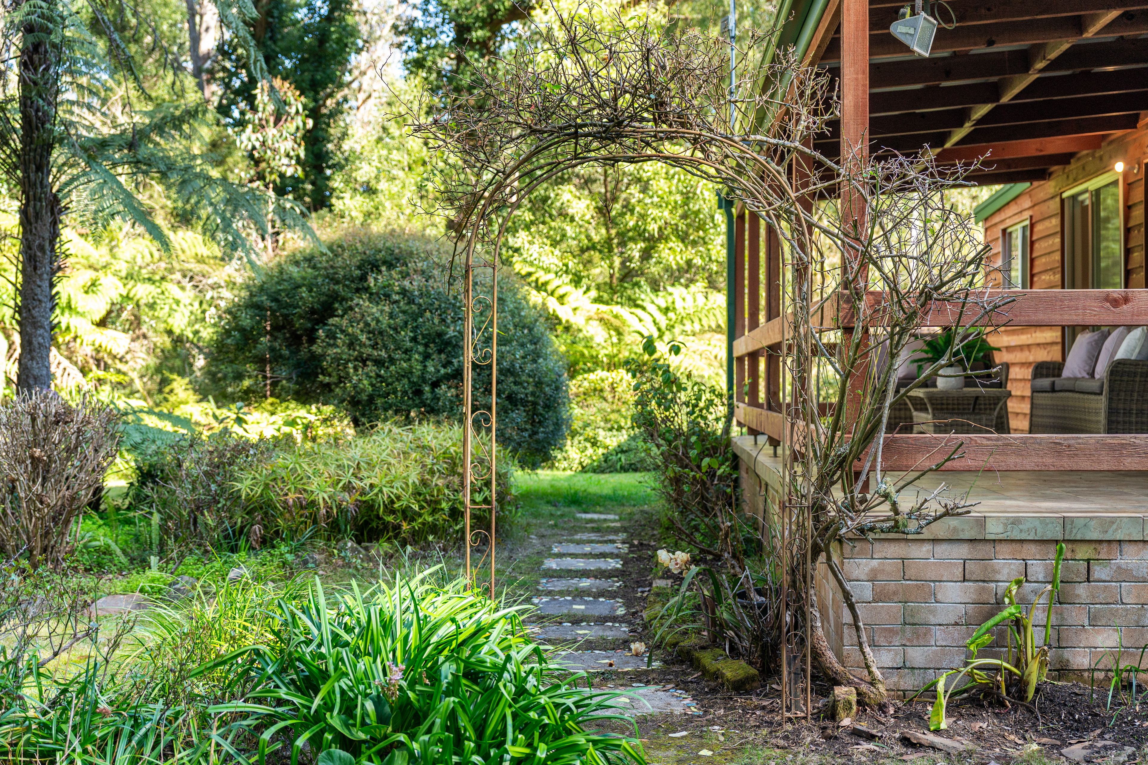 90 Bresnahans Lane, Avoca, NSW 2577