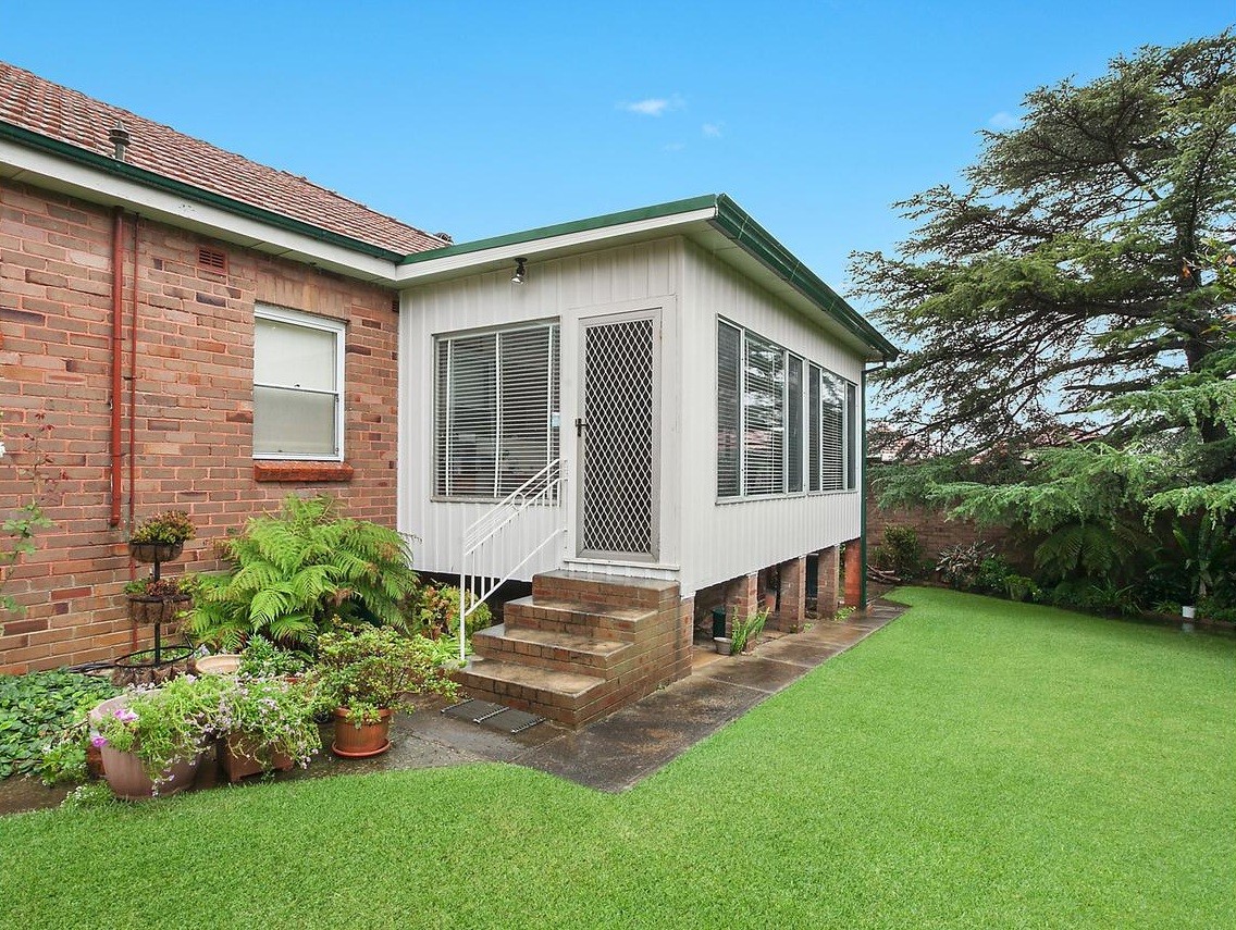 3 Cooloongatta Road, Beverly Hills, NSW 2209