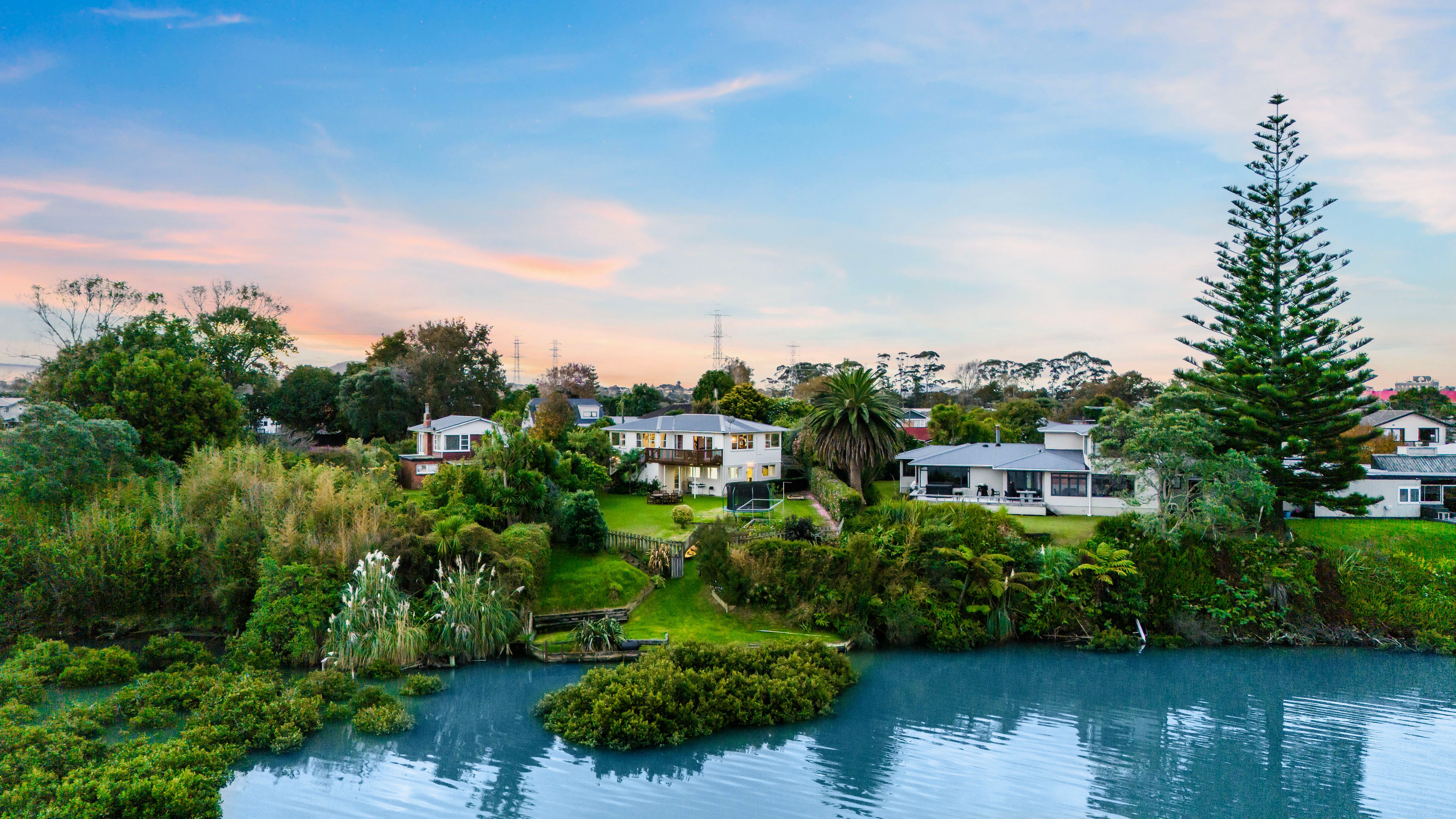 60 Aurea Avenue, Pakuranga, Manukau City