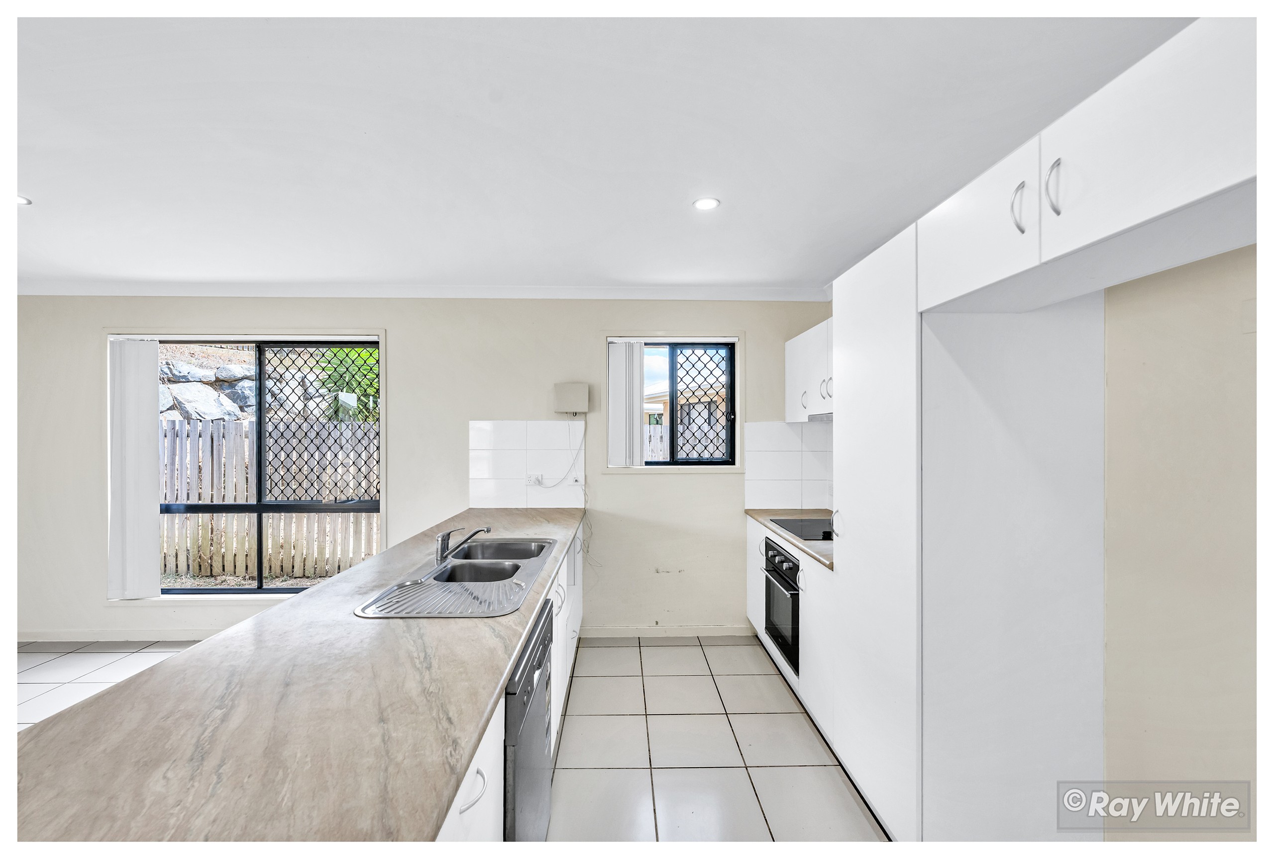 9 Angela Court, Gracemere, QLD 4702