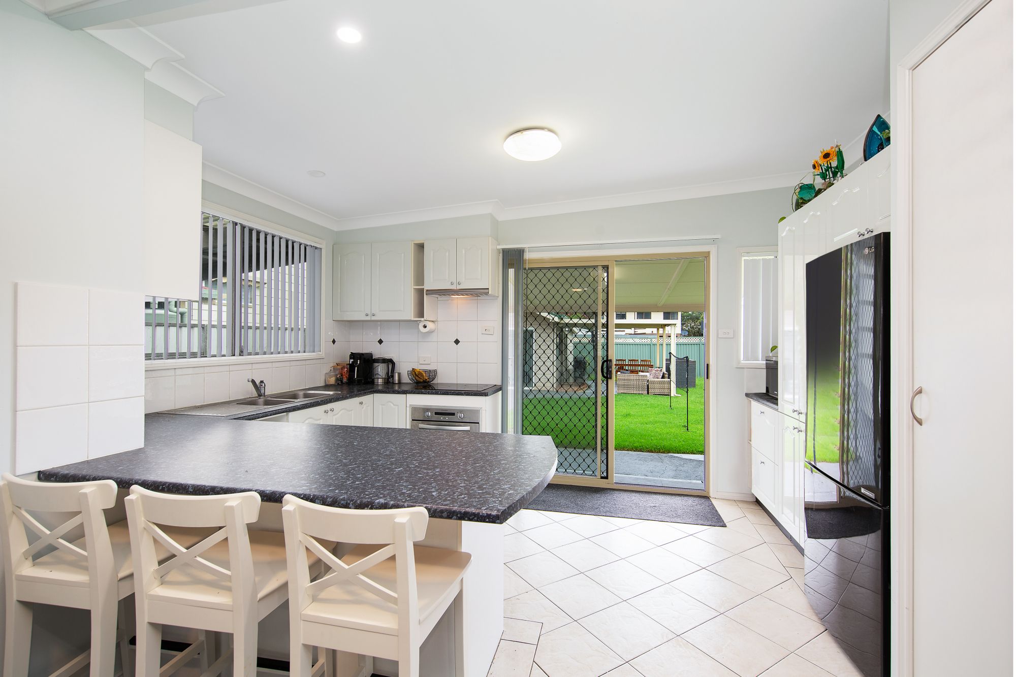 30 Albatross Road, Berkeley Vale, NSW 2261