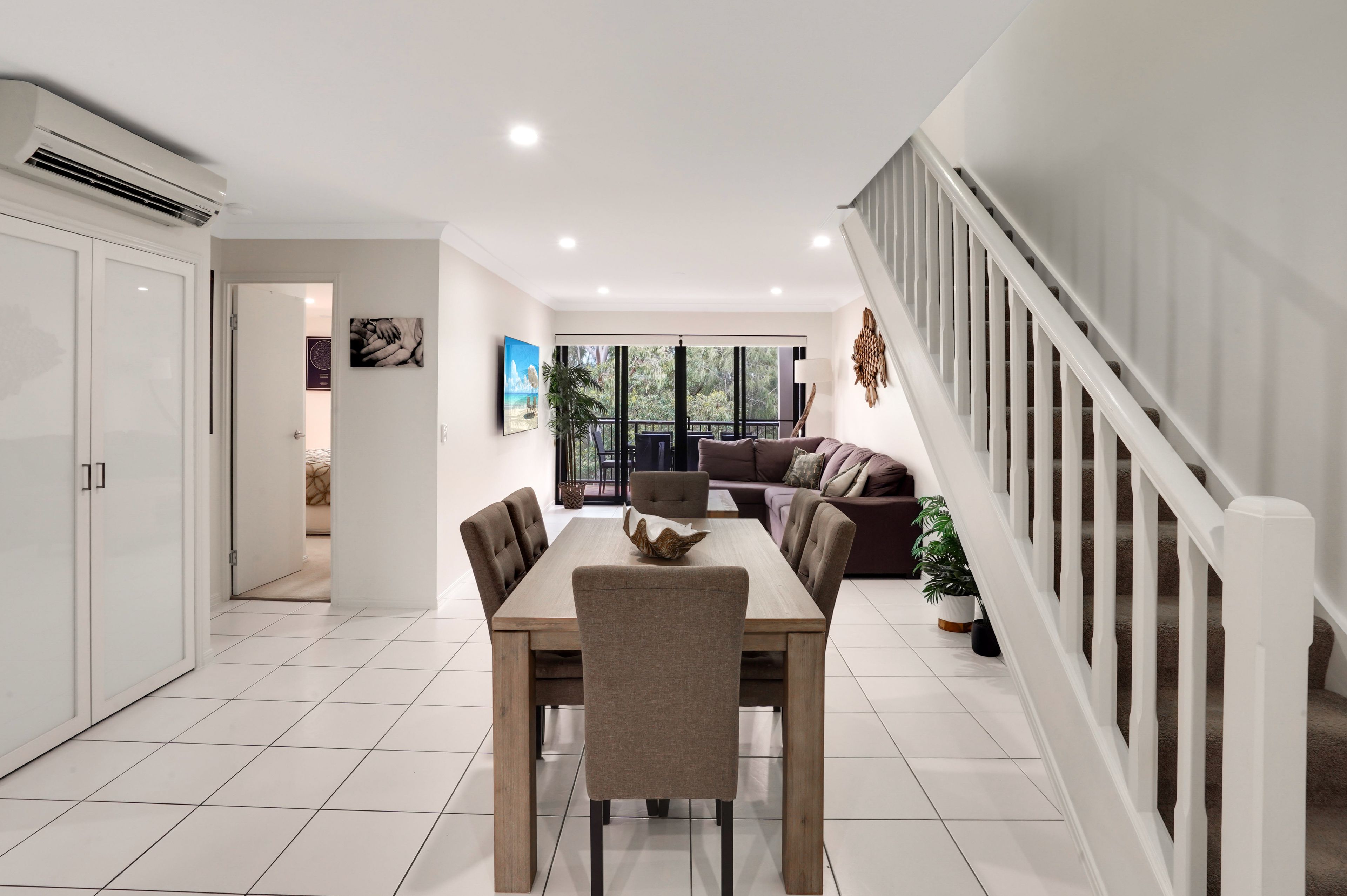 E32/1 Great Hall Drive, Miami, QLD 4220