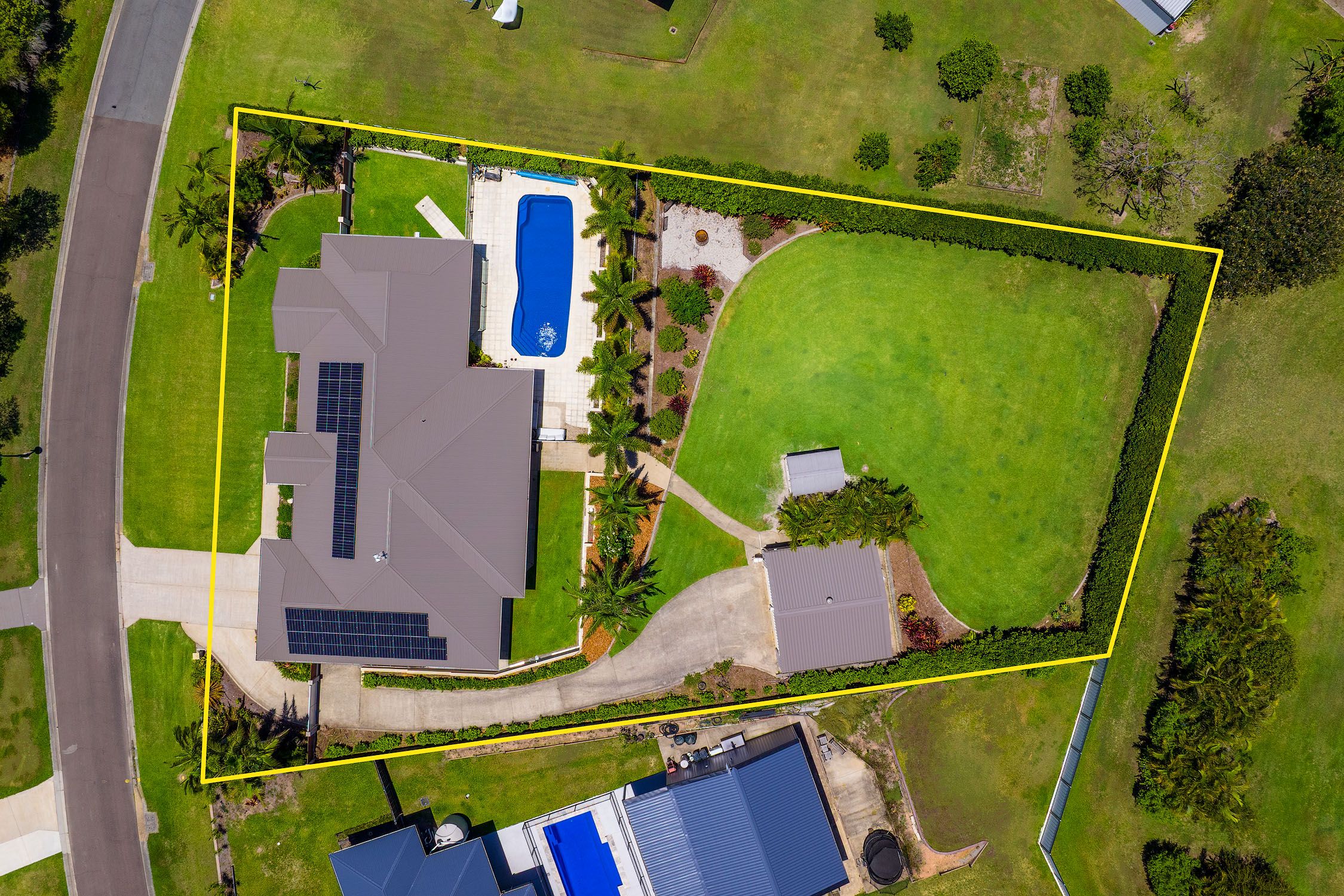 5 Langara Drive, Southside, QLD 4570
