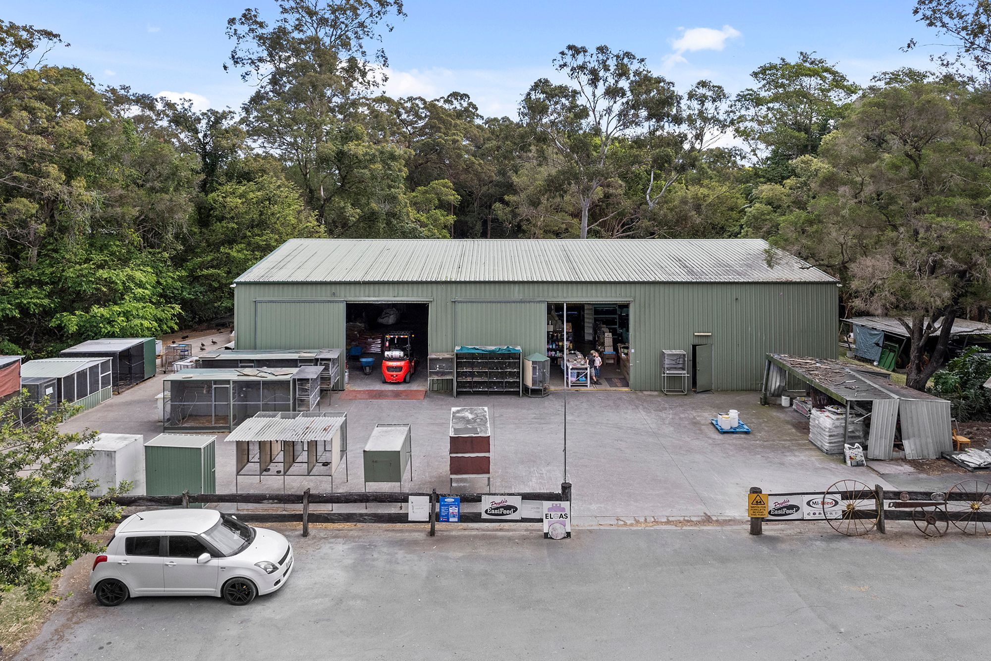 563 Albany Creek Road, Bridgeman Downs, QLD 4035