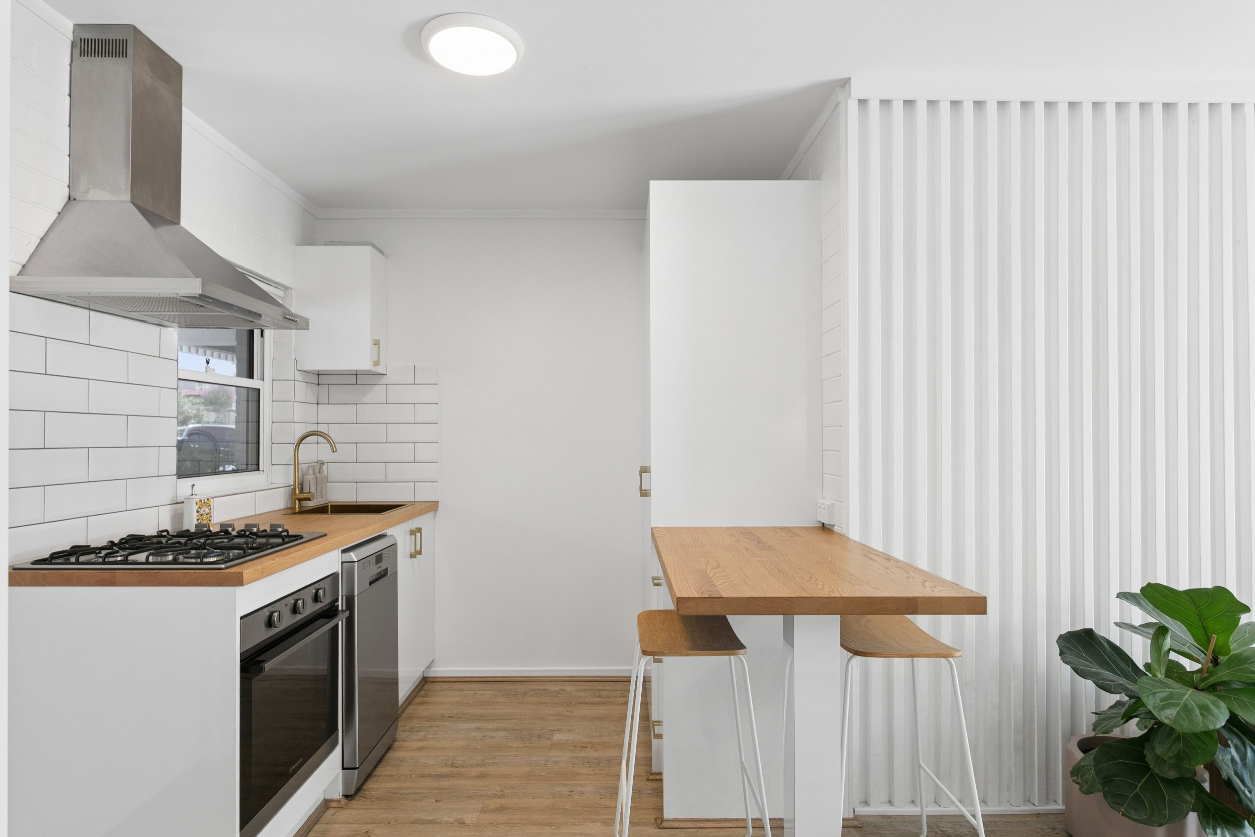 8/320 Canning Highway, Bicton, WA 6157