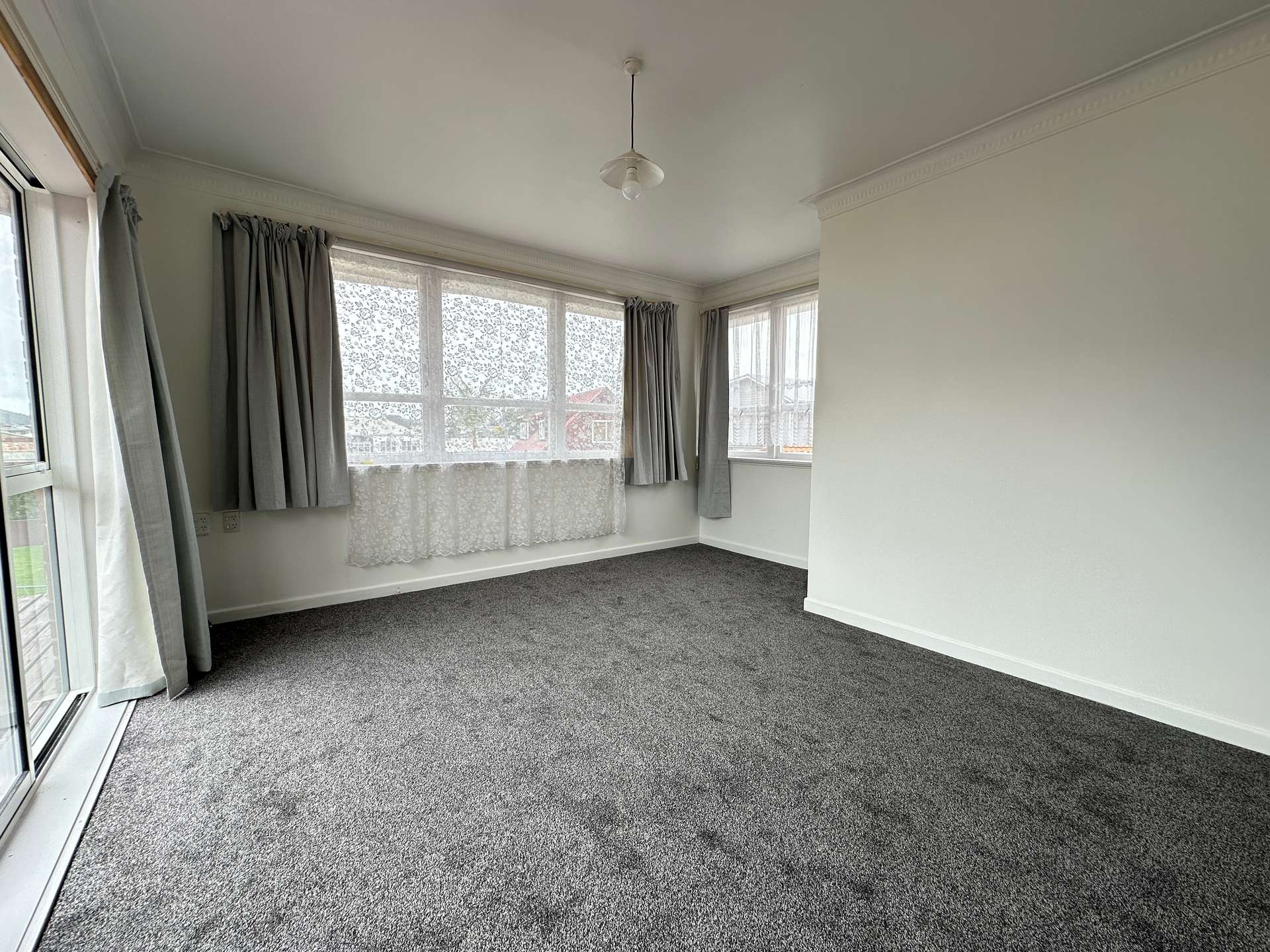 17 Marion Avenue photo 13