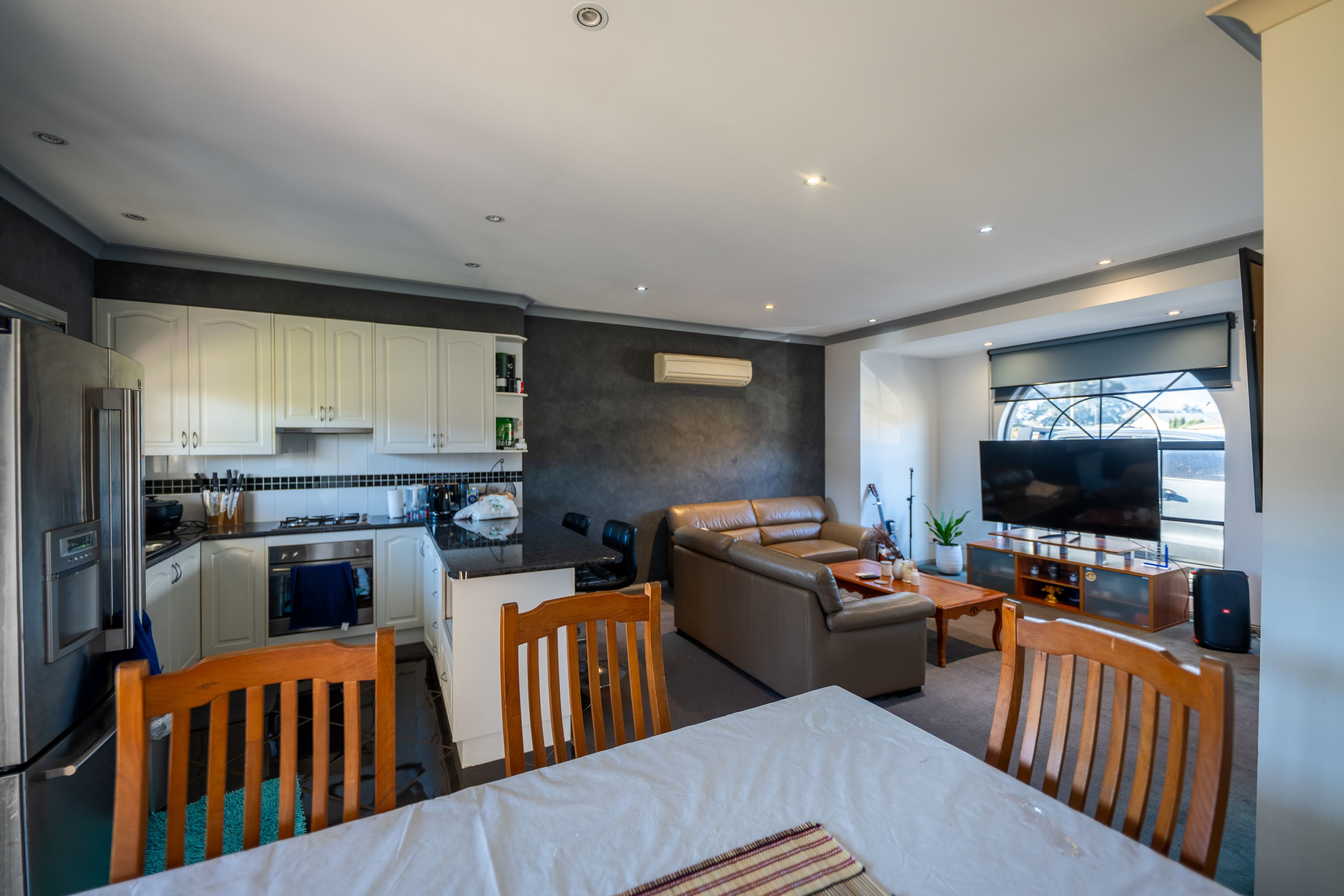 20 John Girdham Place — photo 3 of 13