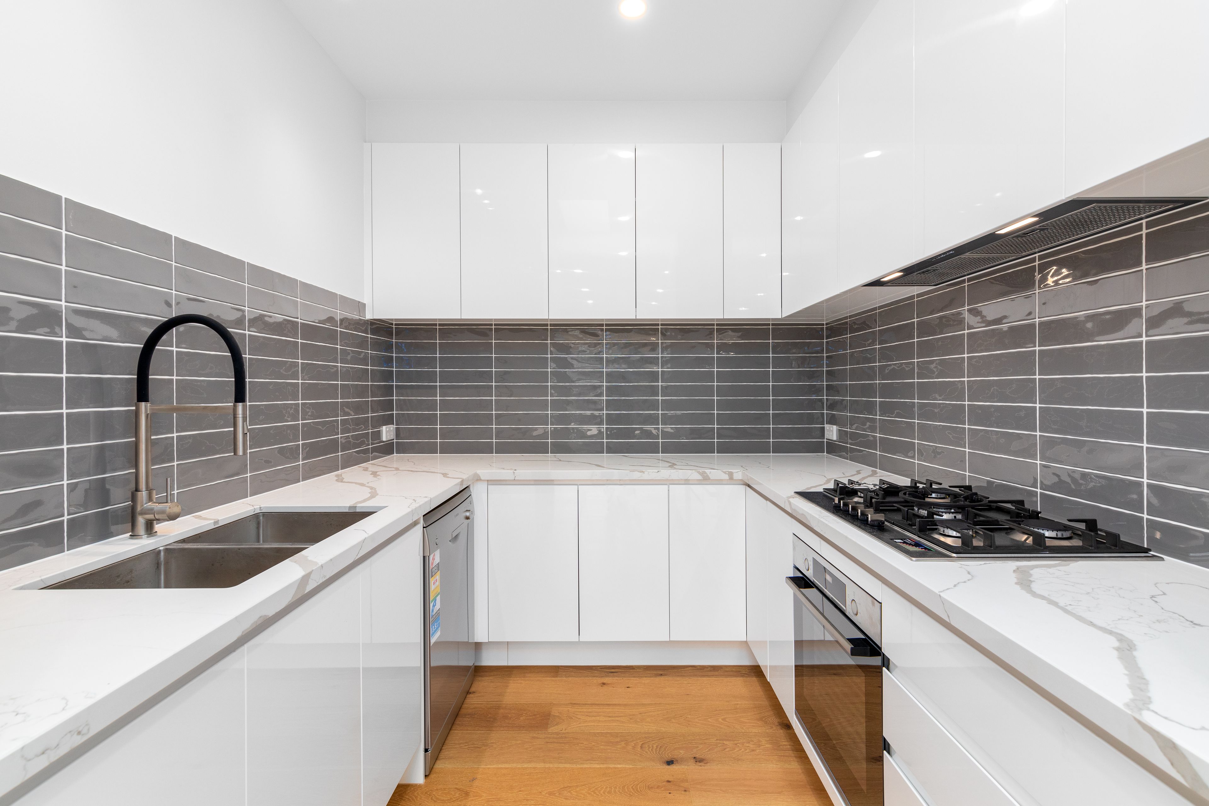 2 Isabella Street, Parkdale, VIC 3195