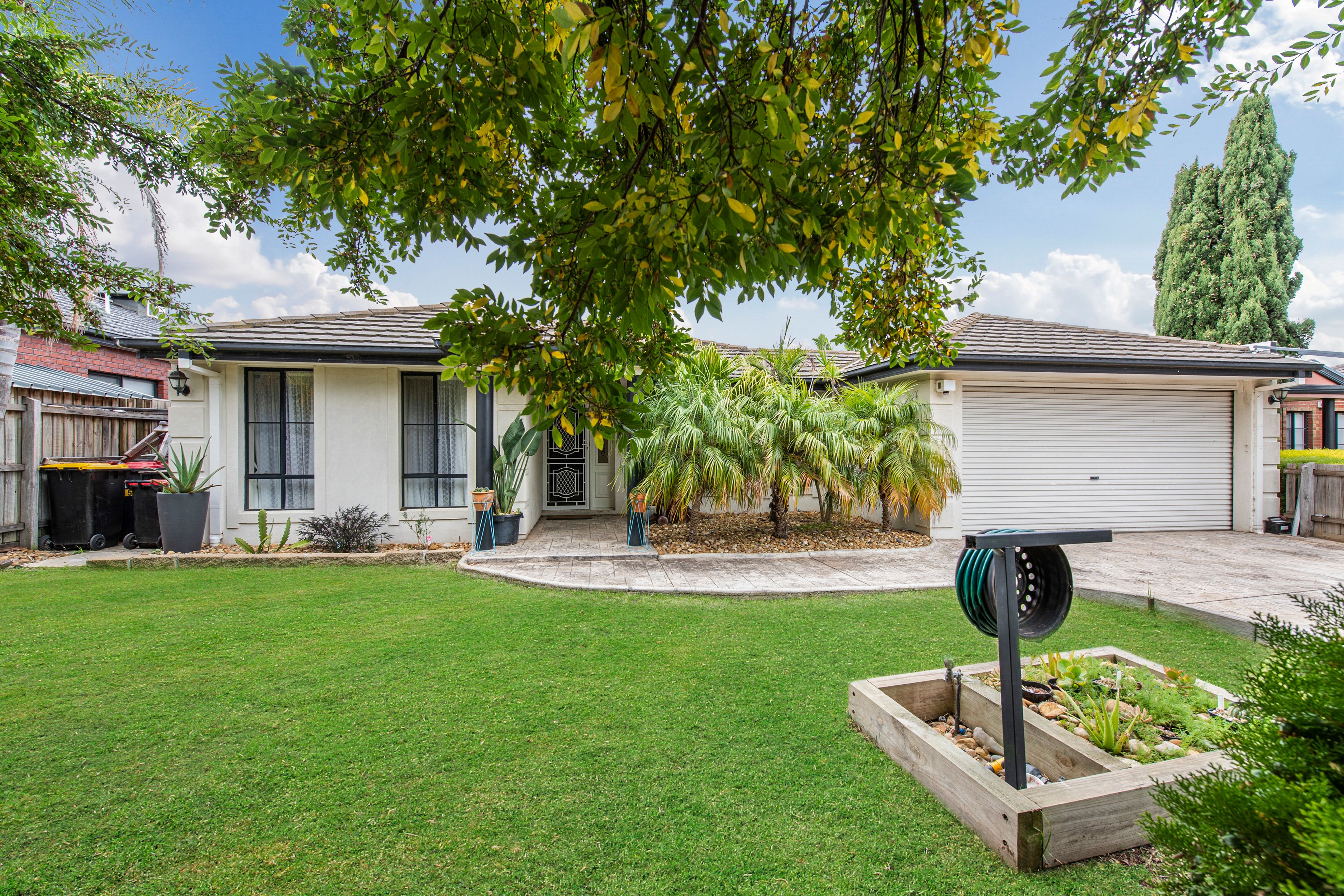 5 Tulip Court, Hillside VIC 3037