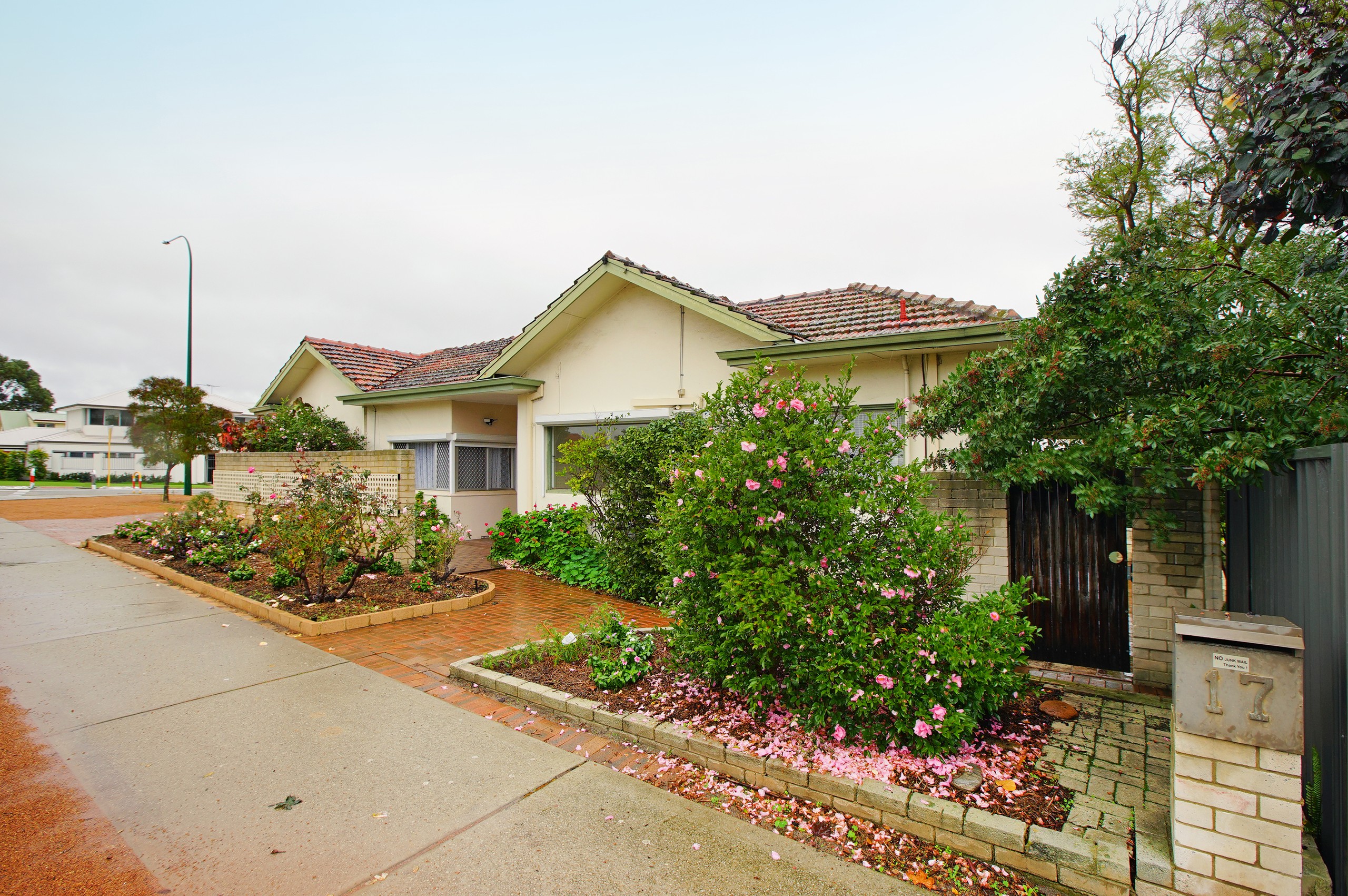 17 Norma Road, Alfred Cove, WA 6154