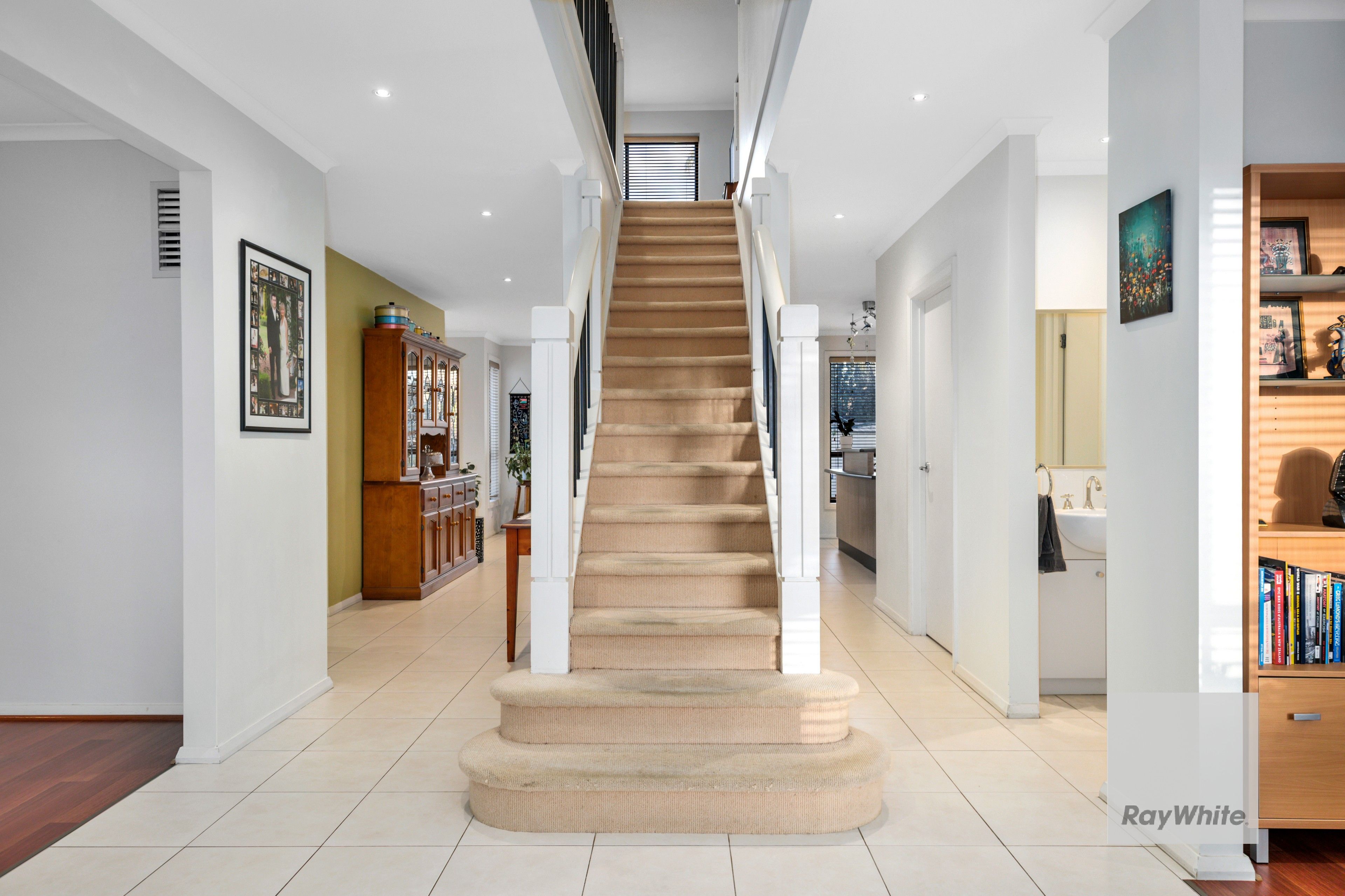 5 Burnley Grove — photo 3 of 24