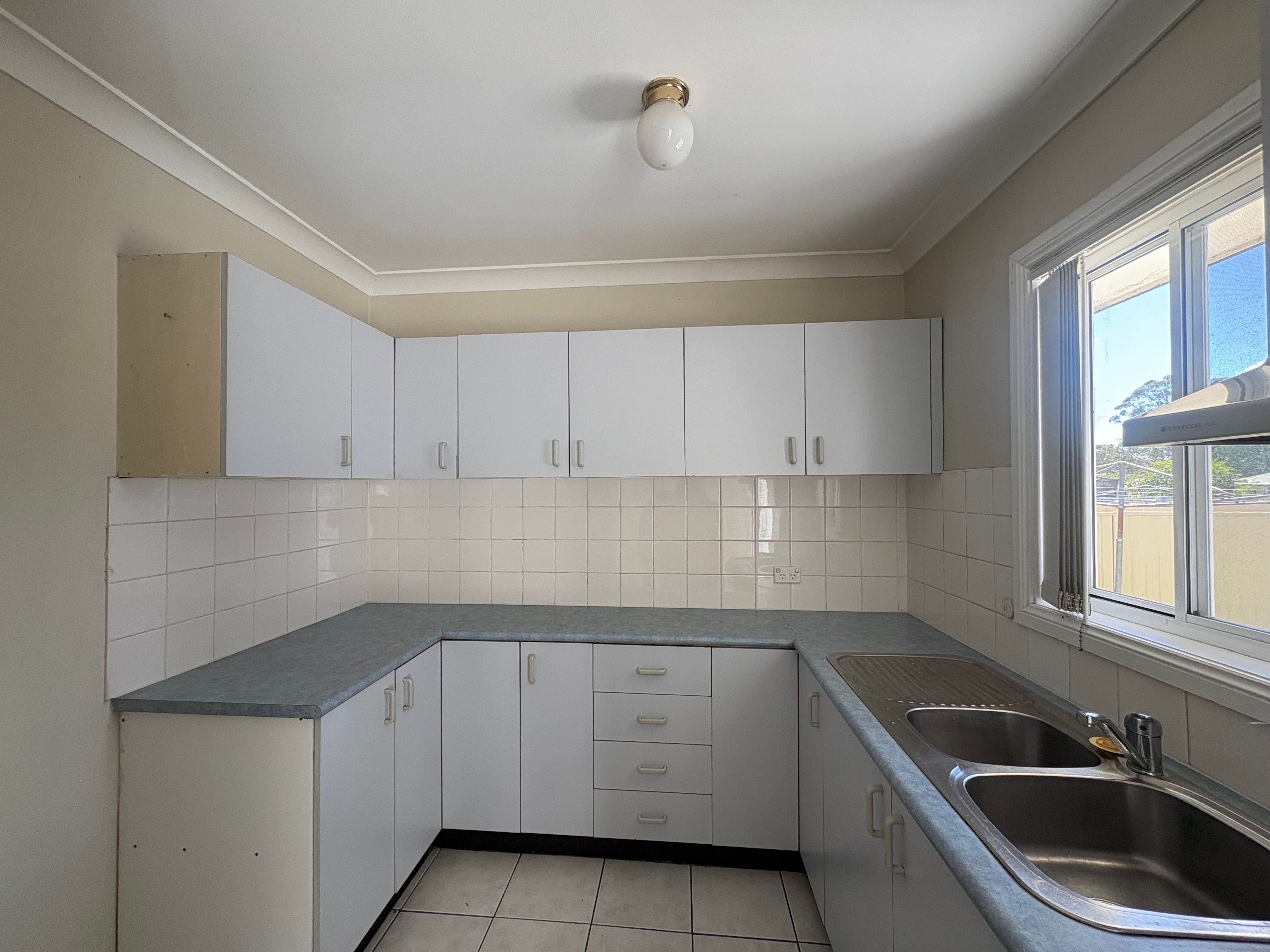 102 Maple Road — photo 4 of 7