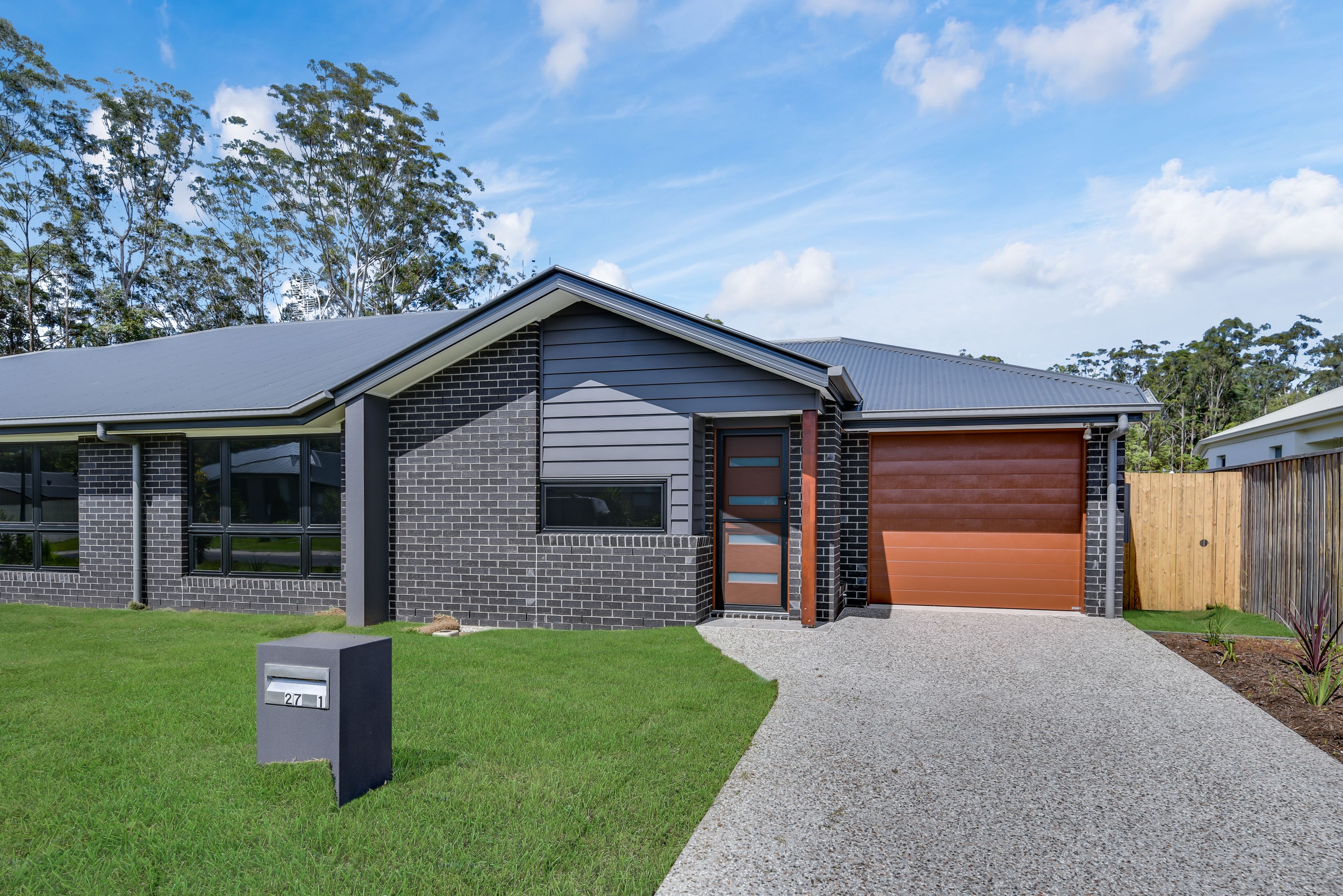 1/27 Buckley Street, Landsborough, QLD 4550
