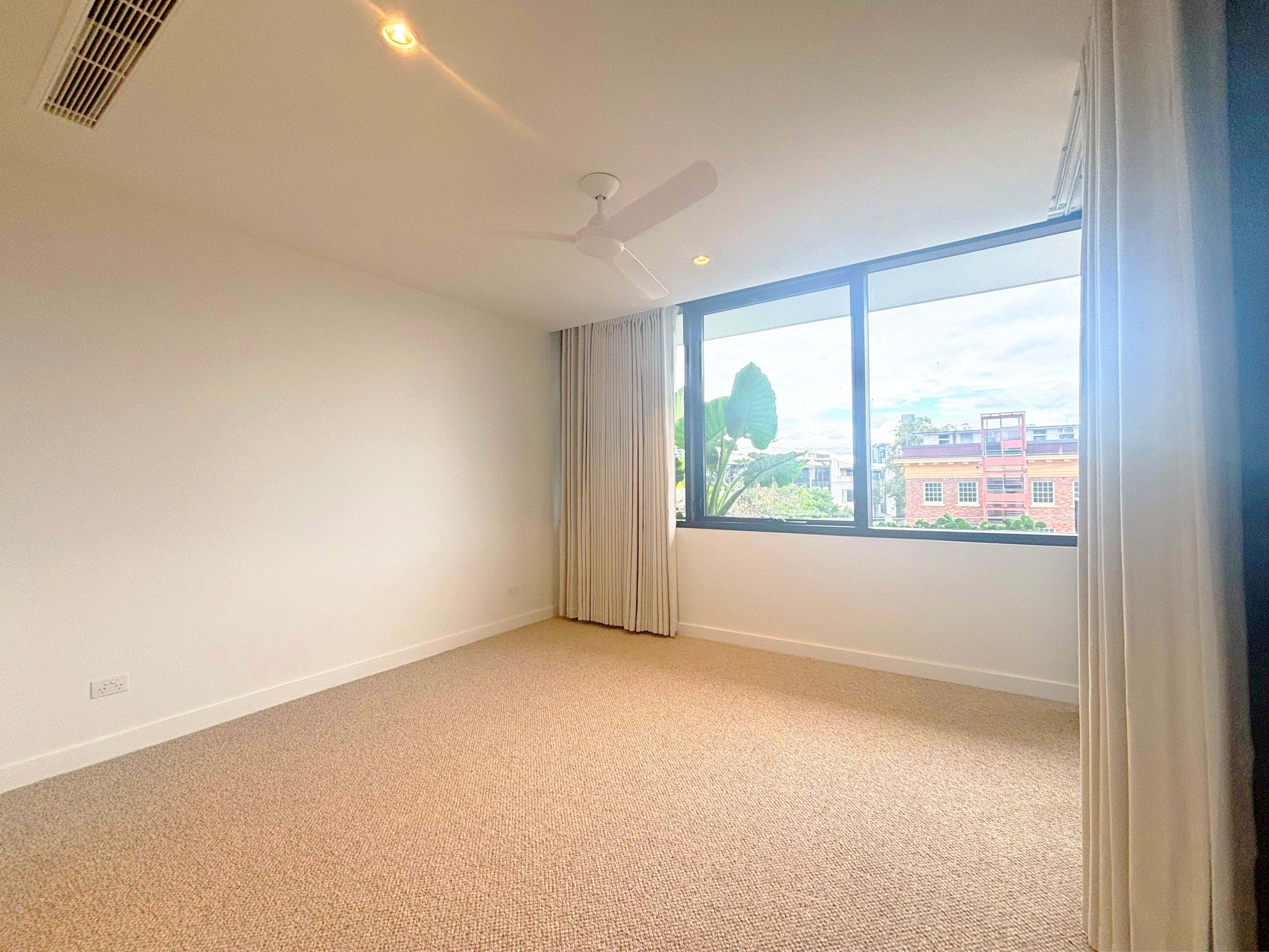 305/7 Weightman Street — photo 16 of 27