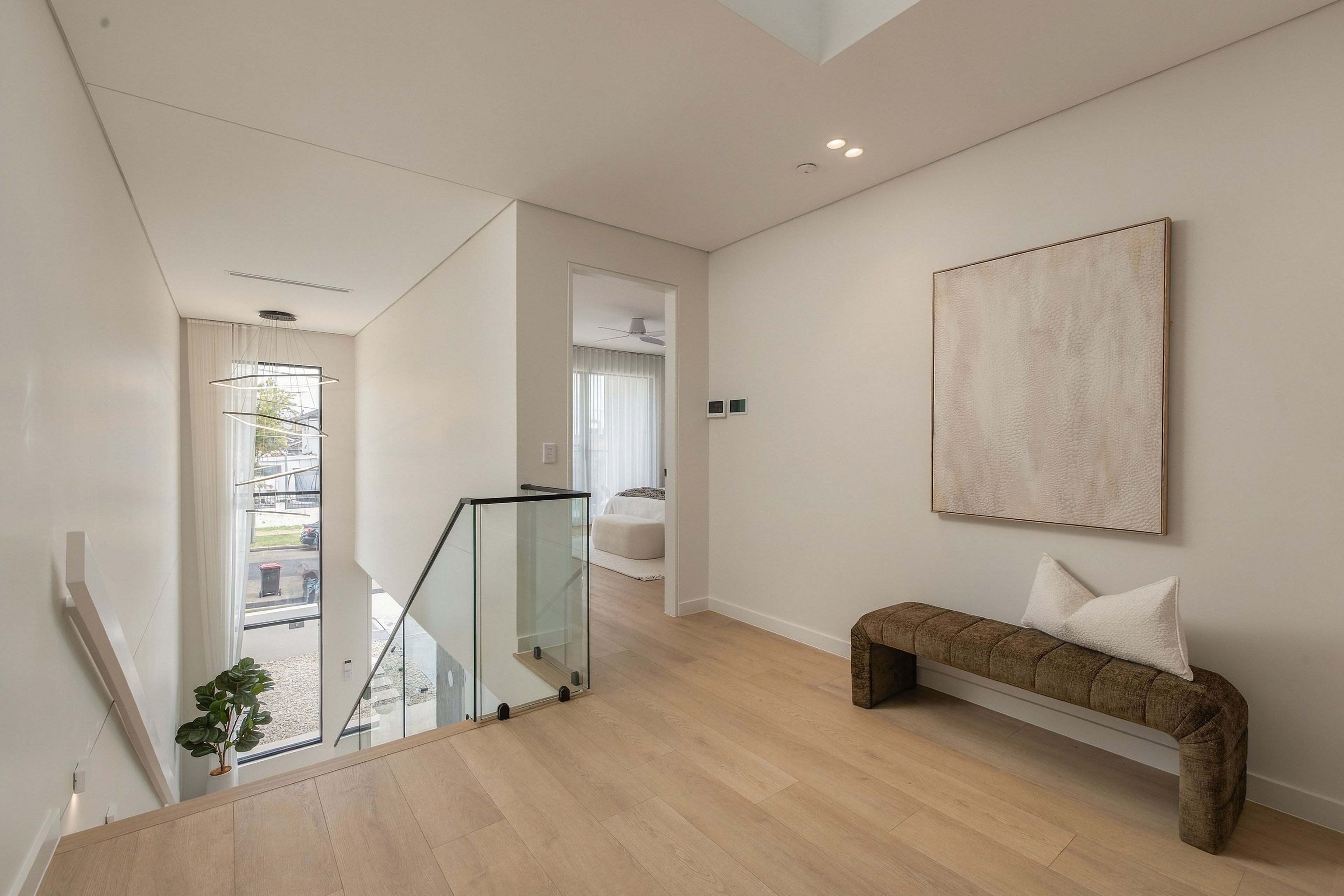 15C Gowrie Avenue — photo 13 of 21