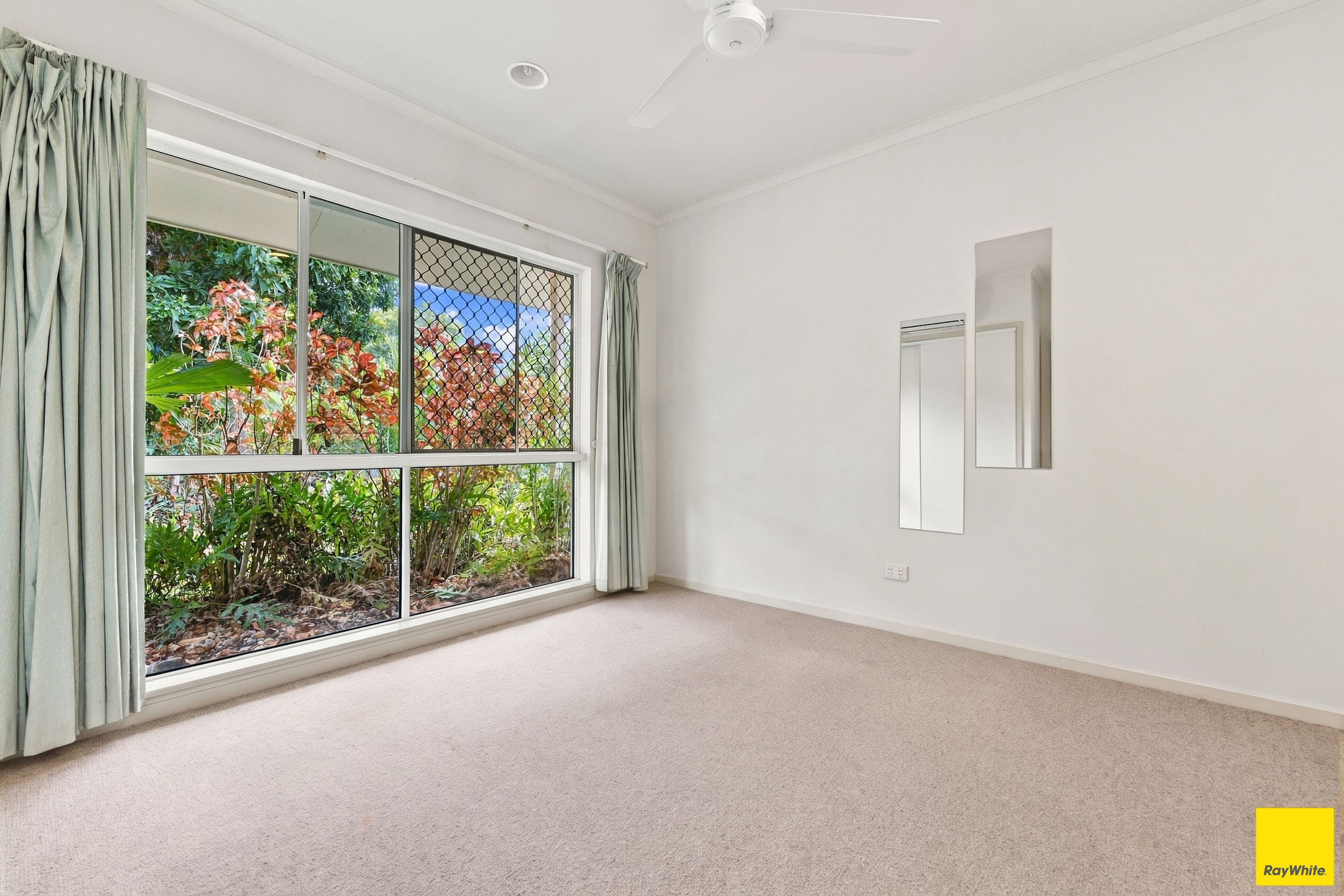 7 Green Avenue — photo 15 of 23