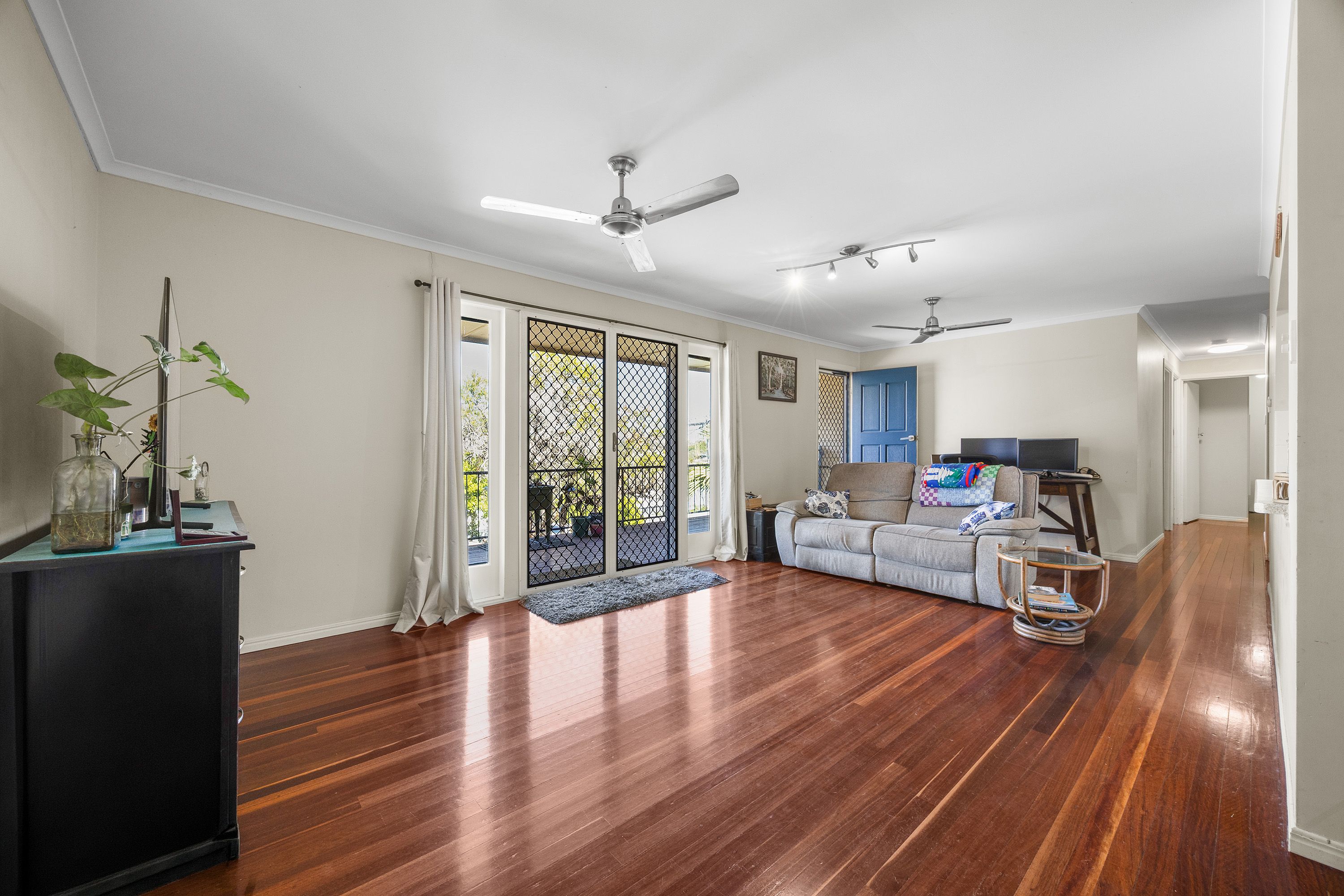 8 Warren Street — photo 6 of 17