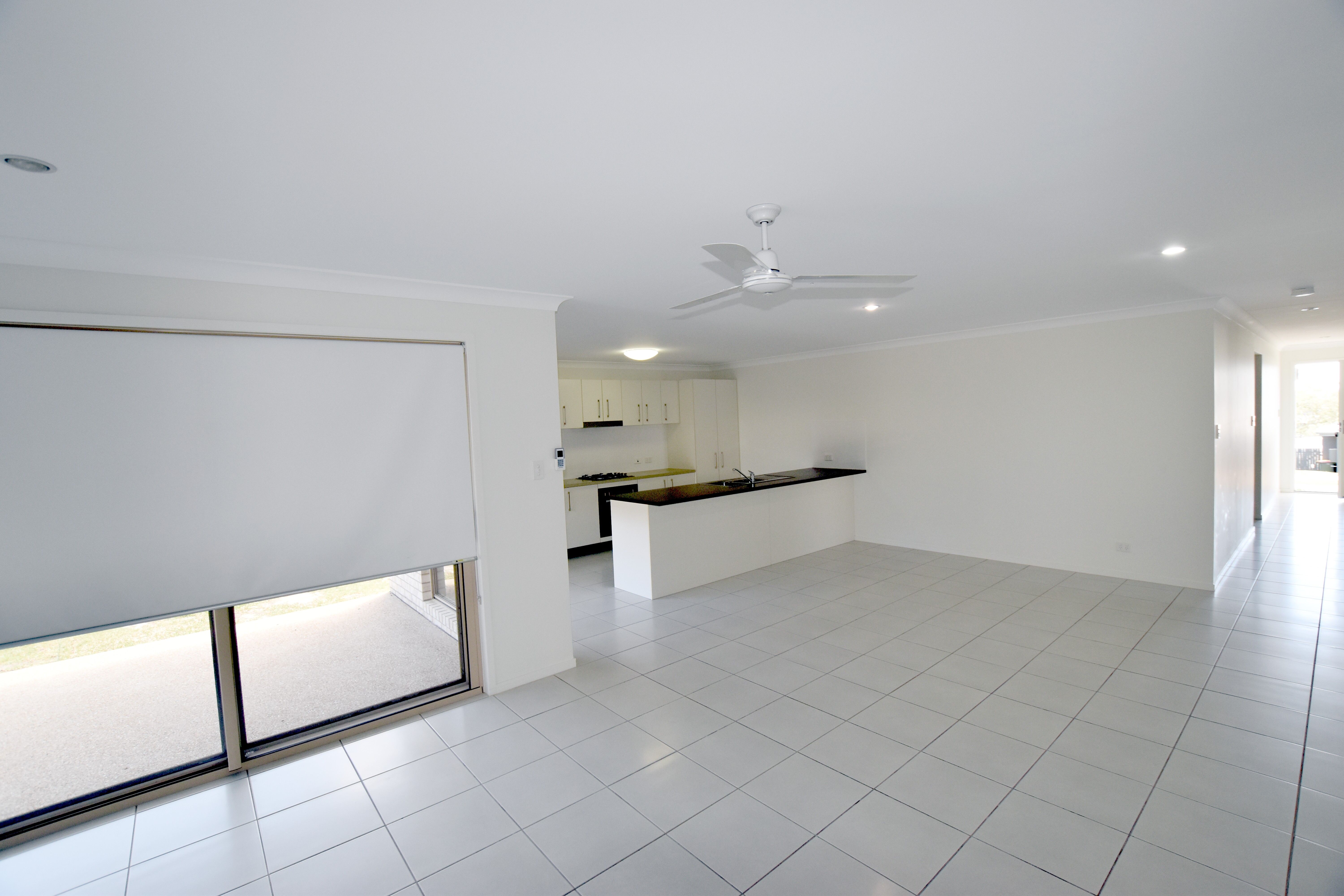11 Carnarvon Parade, New Auckland, QLD 4680