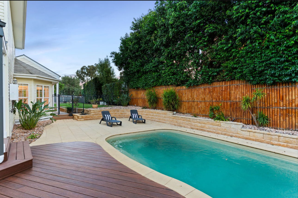 8 Watkins Grove — photo 18 of 24