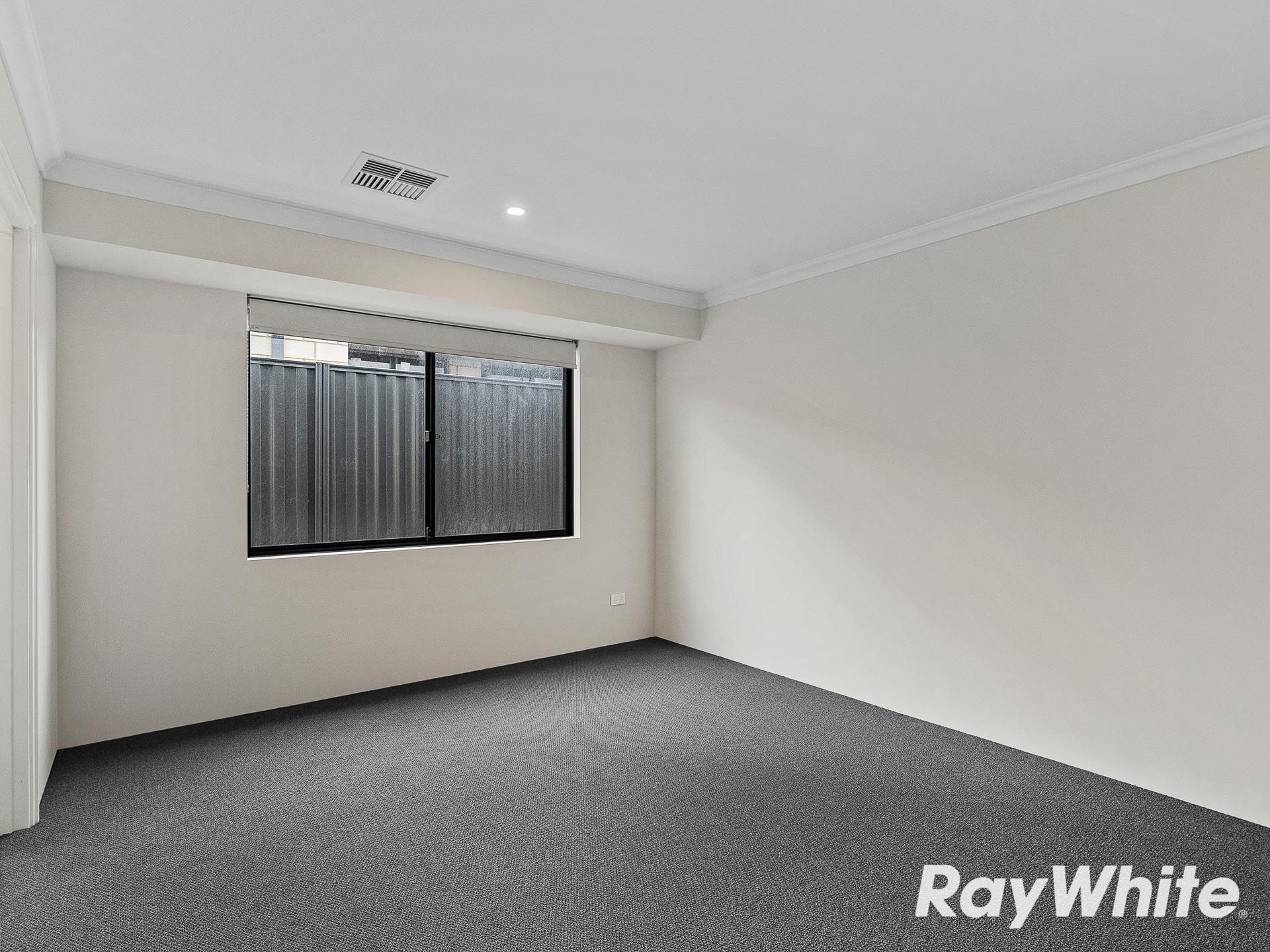 11 Kidrak Street — photo 5 of 12