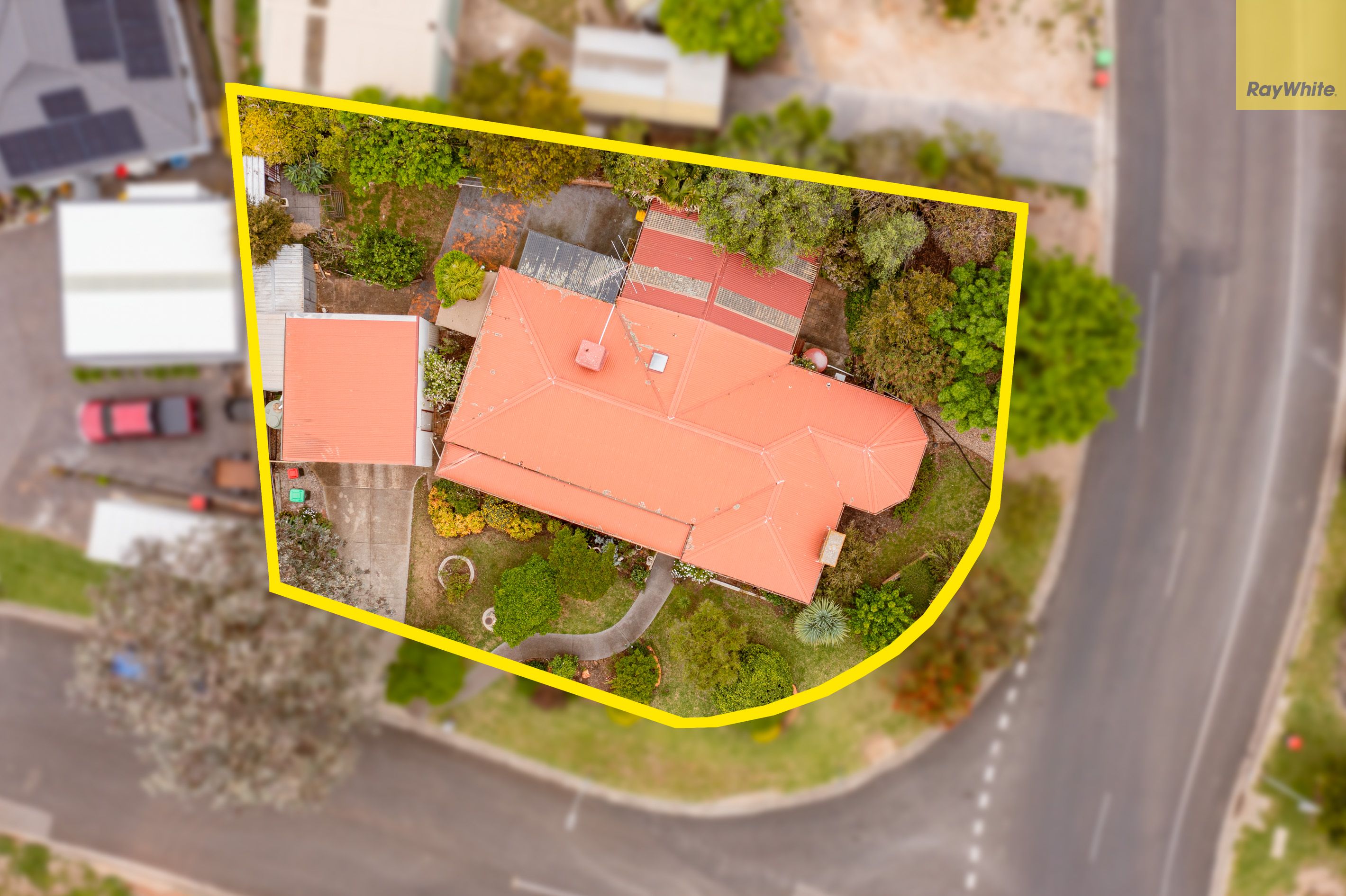 45 Underbank Boulevard — photo 14 of 18