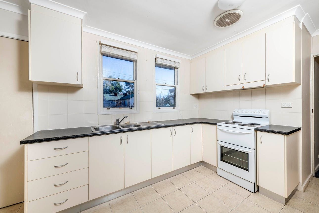 14 Bundeela Street — photo 6 of 11