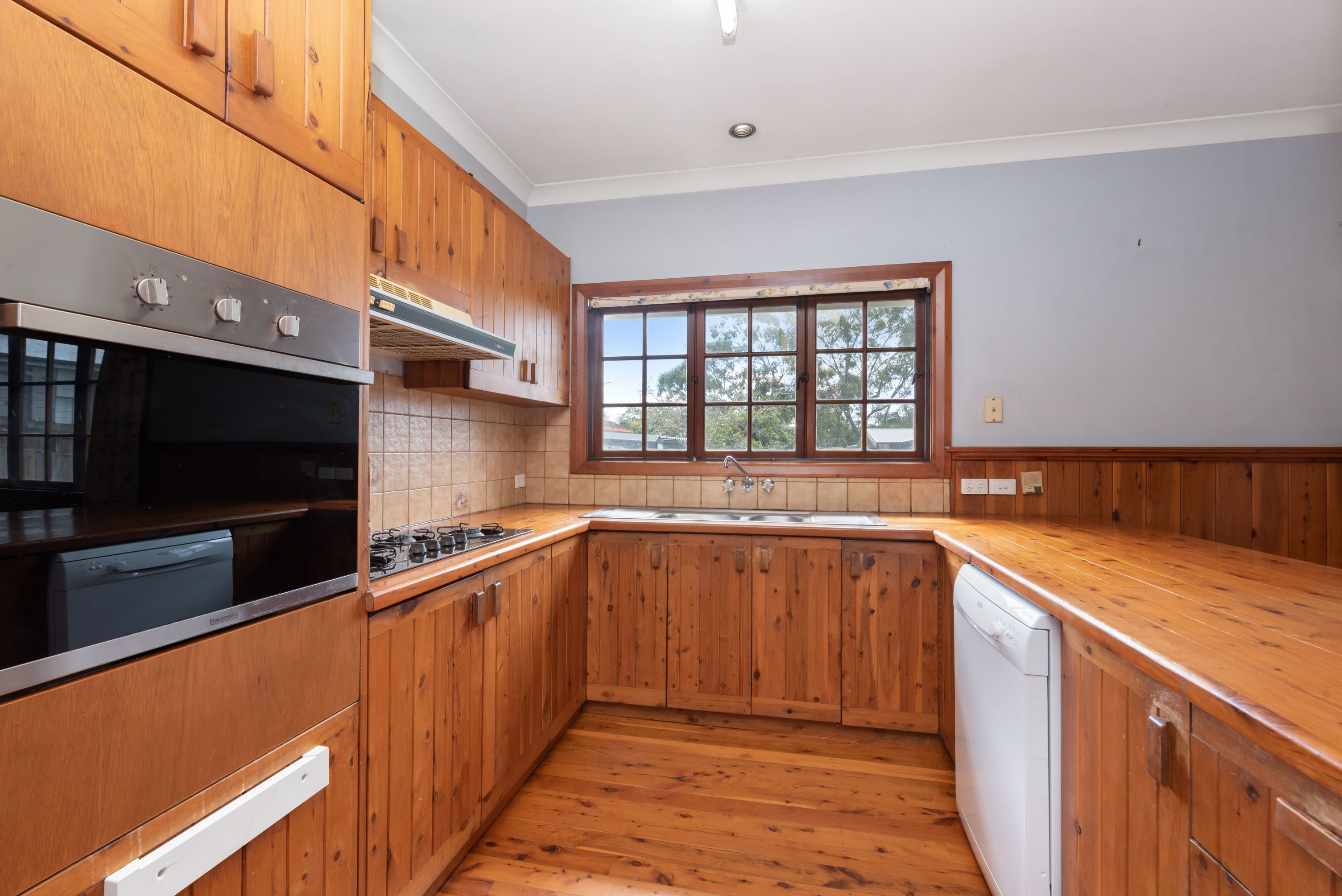 73 Frederick Street, Toowong, QLD 4066