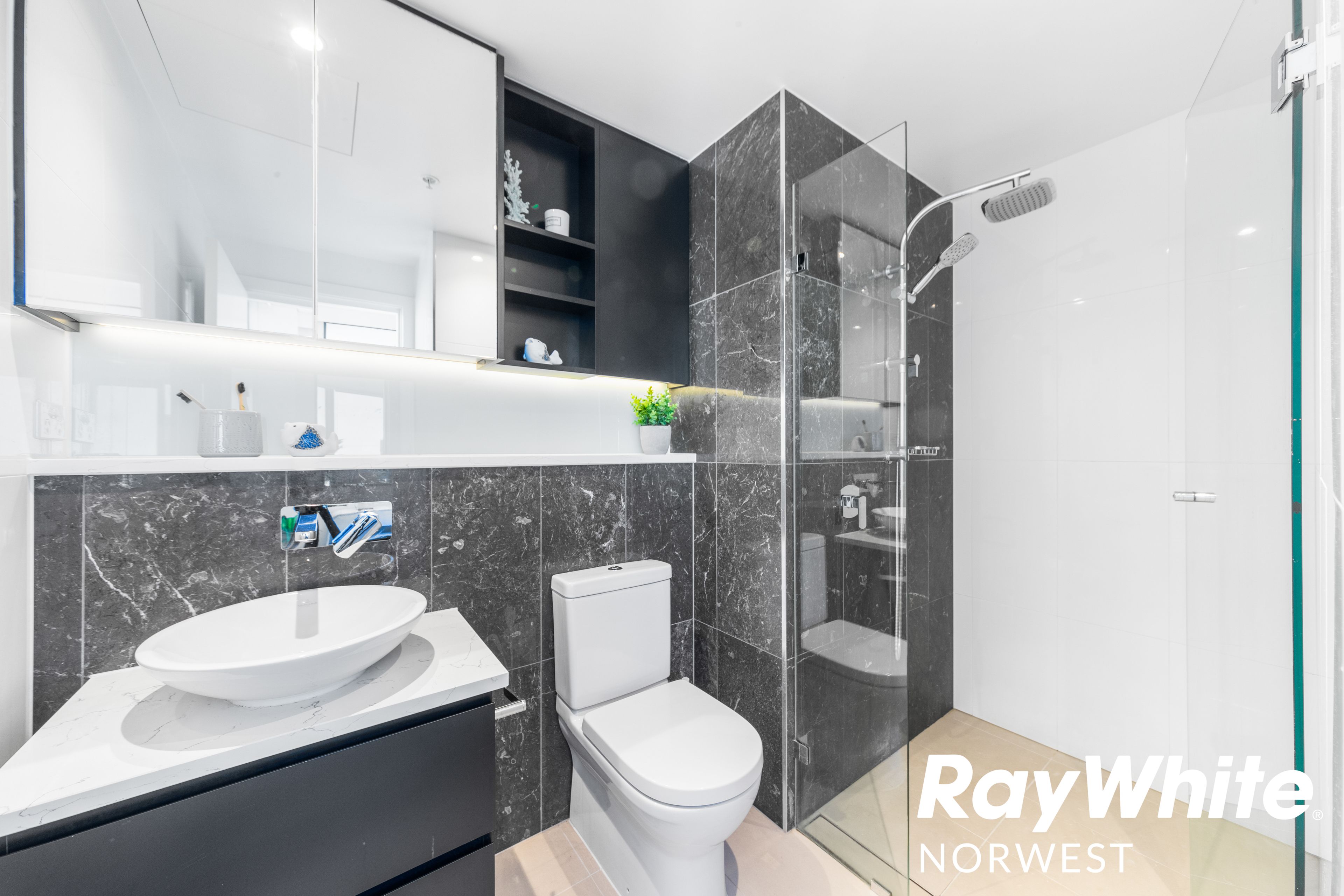 2308/11 Wentworth Place — photo 12 of 22