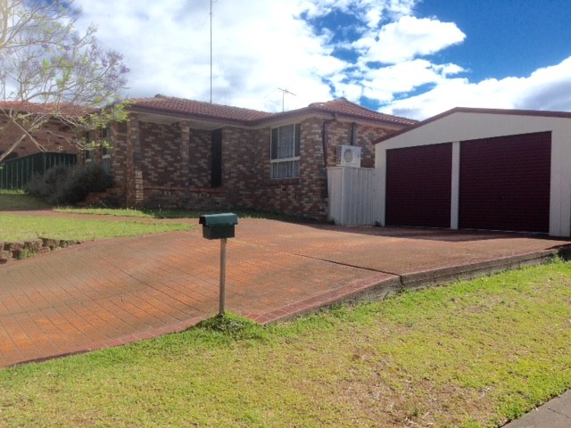 24 Jeffrey Avenue, St Clair, NSW 2759