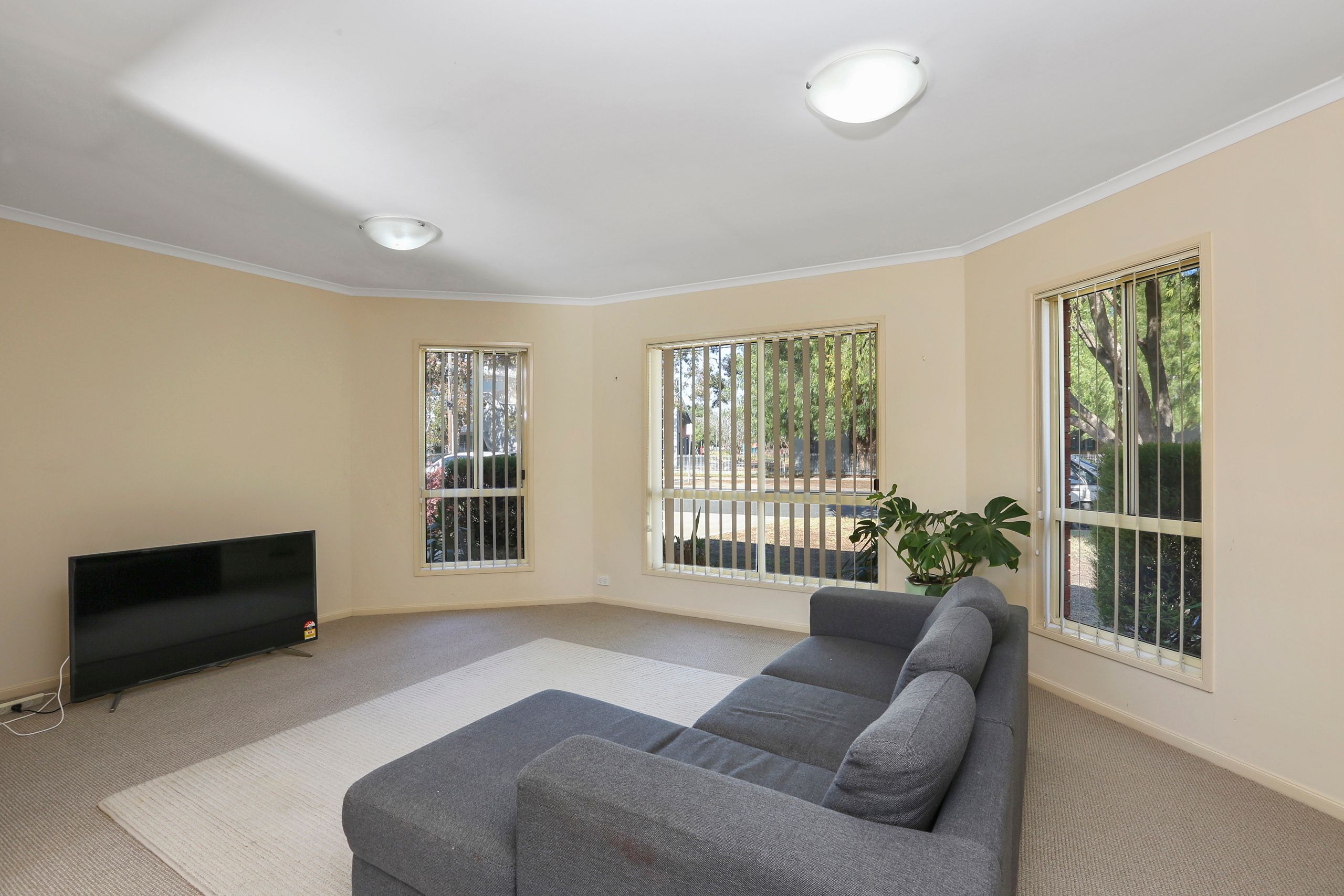 26 Lake Road, Lara, VIC 3212