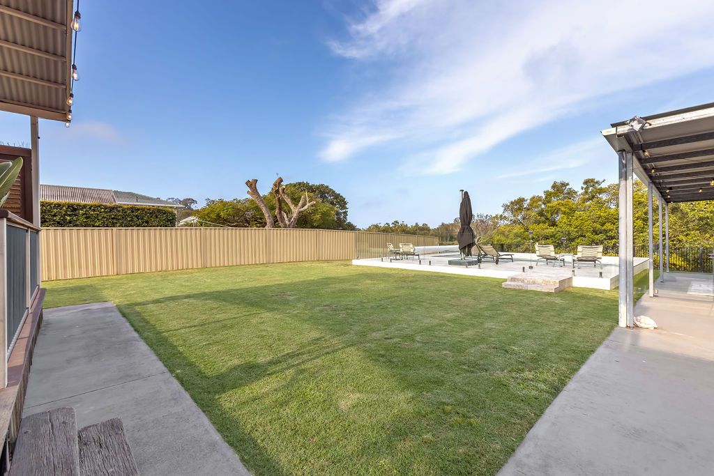 32 Tallebudgera Creek Road — photo 18 of 26