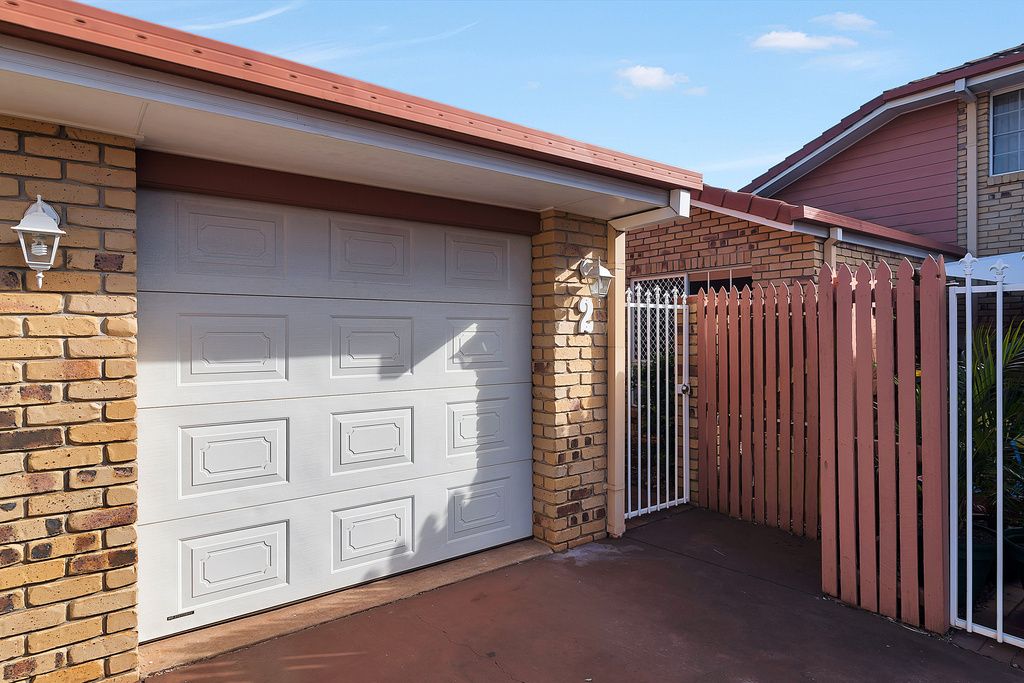 2/7-9 Danica Court, Kearneys Spring, QLD 4350