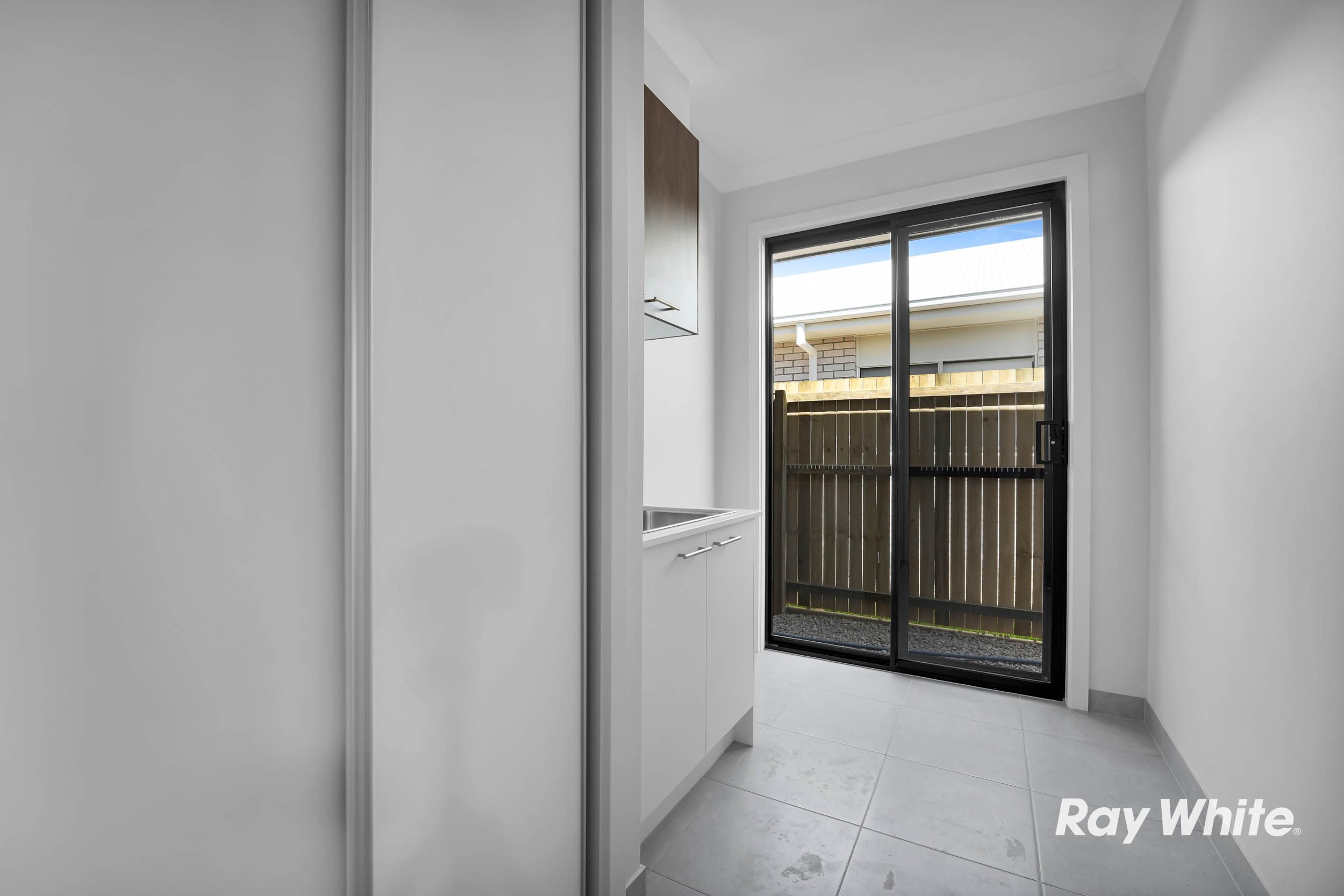 6 Vermilion Street — photo 10 of 13