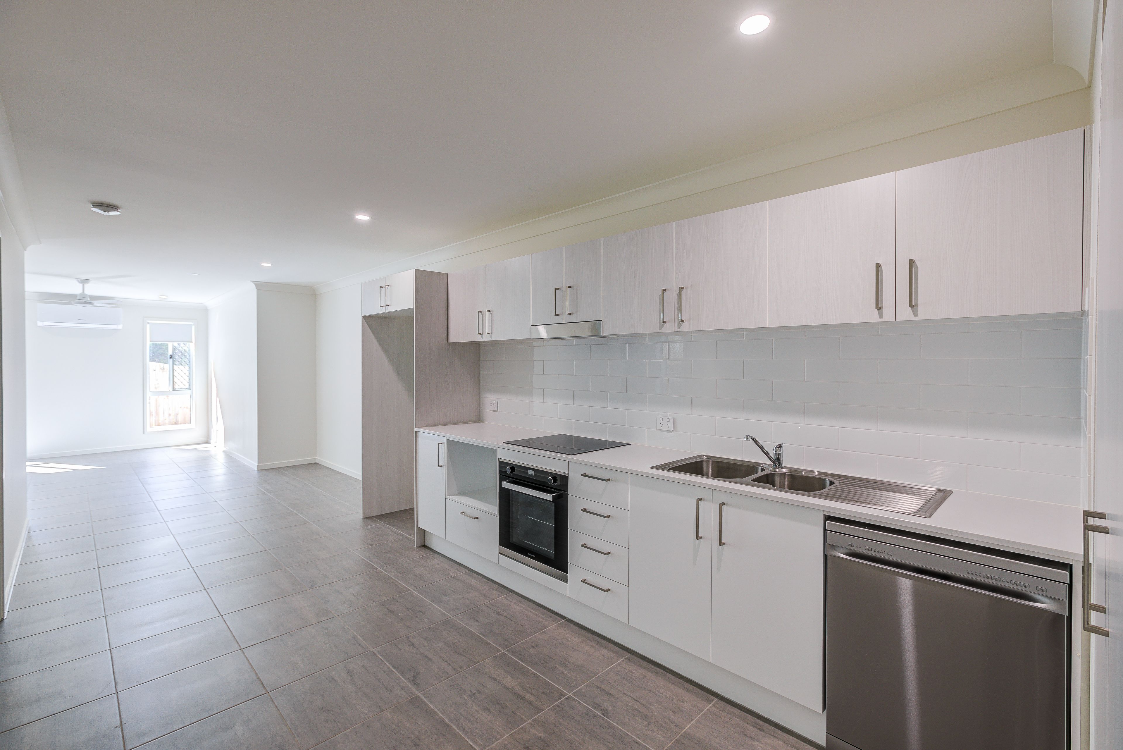1/74 Tejo Street, Holmview, QLD 4207