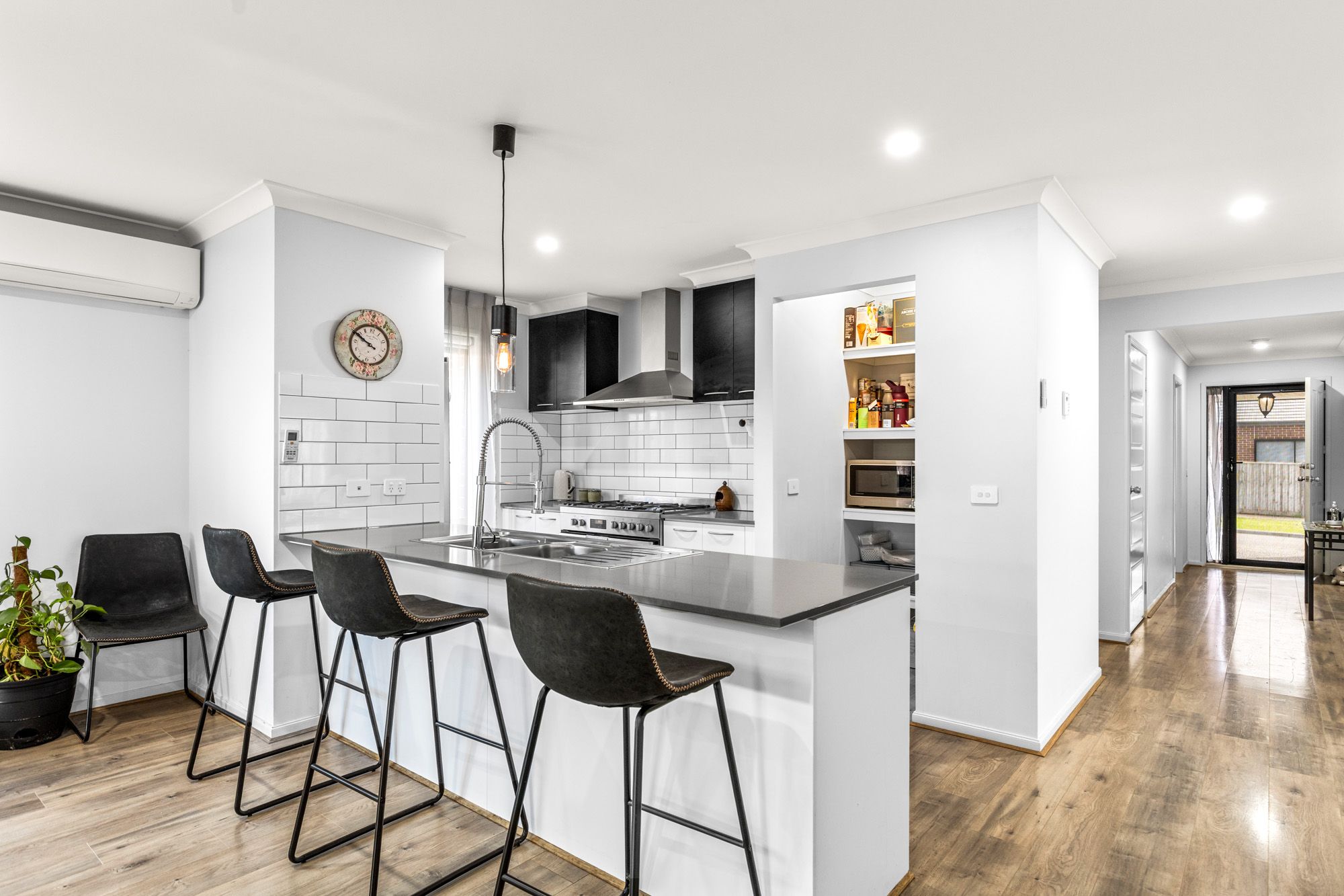 3 Custard Way, MANOR LAKES, VIC 3024